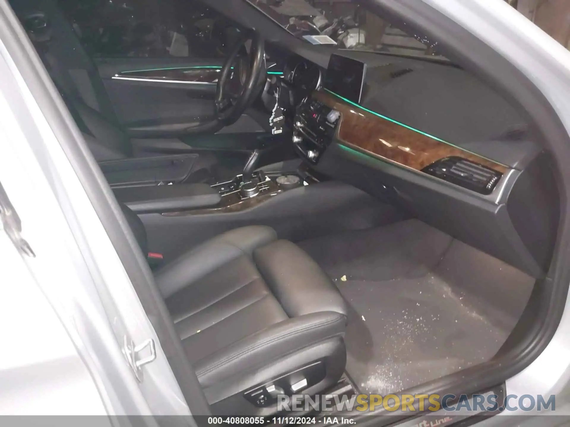 5 Photograph of a damaged car WBAJA5C59KWW35544 BMW 530I 2019