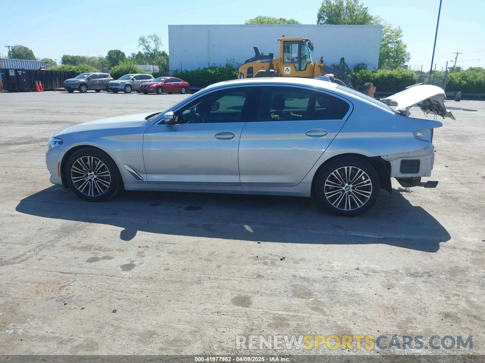 14 Photograph of a damaged car WBAJA5C5XKWW07106 BMW 530I 2019