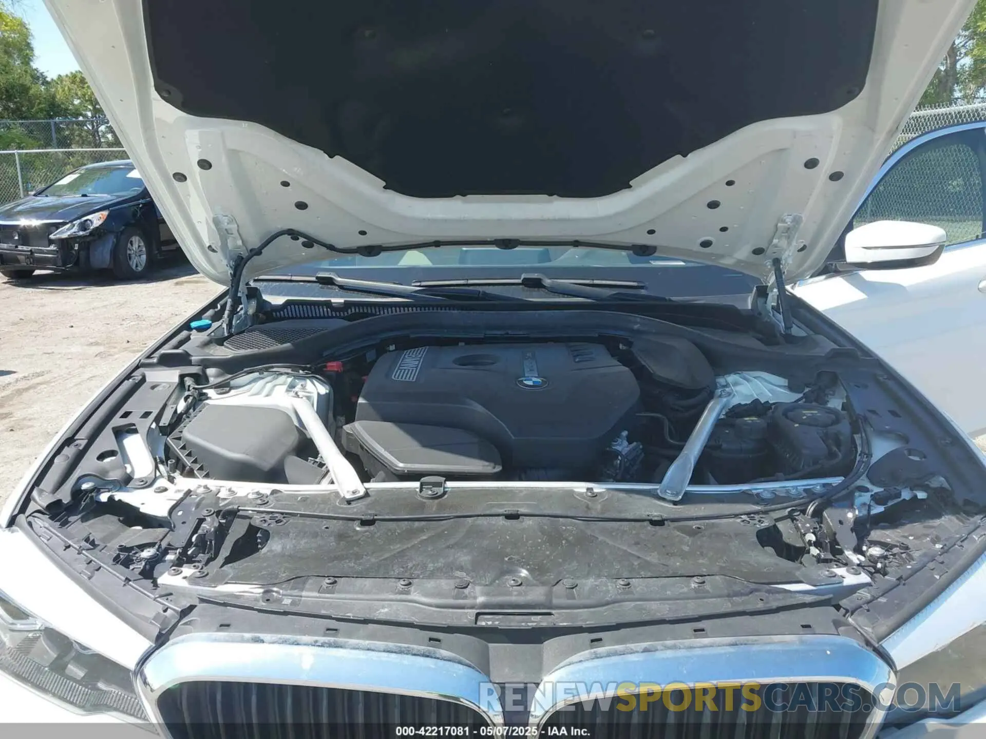10 Photograph of a damaged car WBAJA5C5XKWW33575 BMW 530I 2019