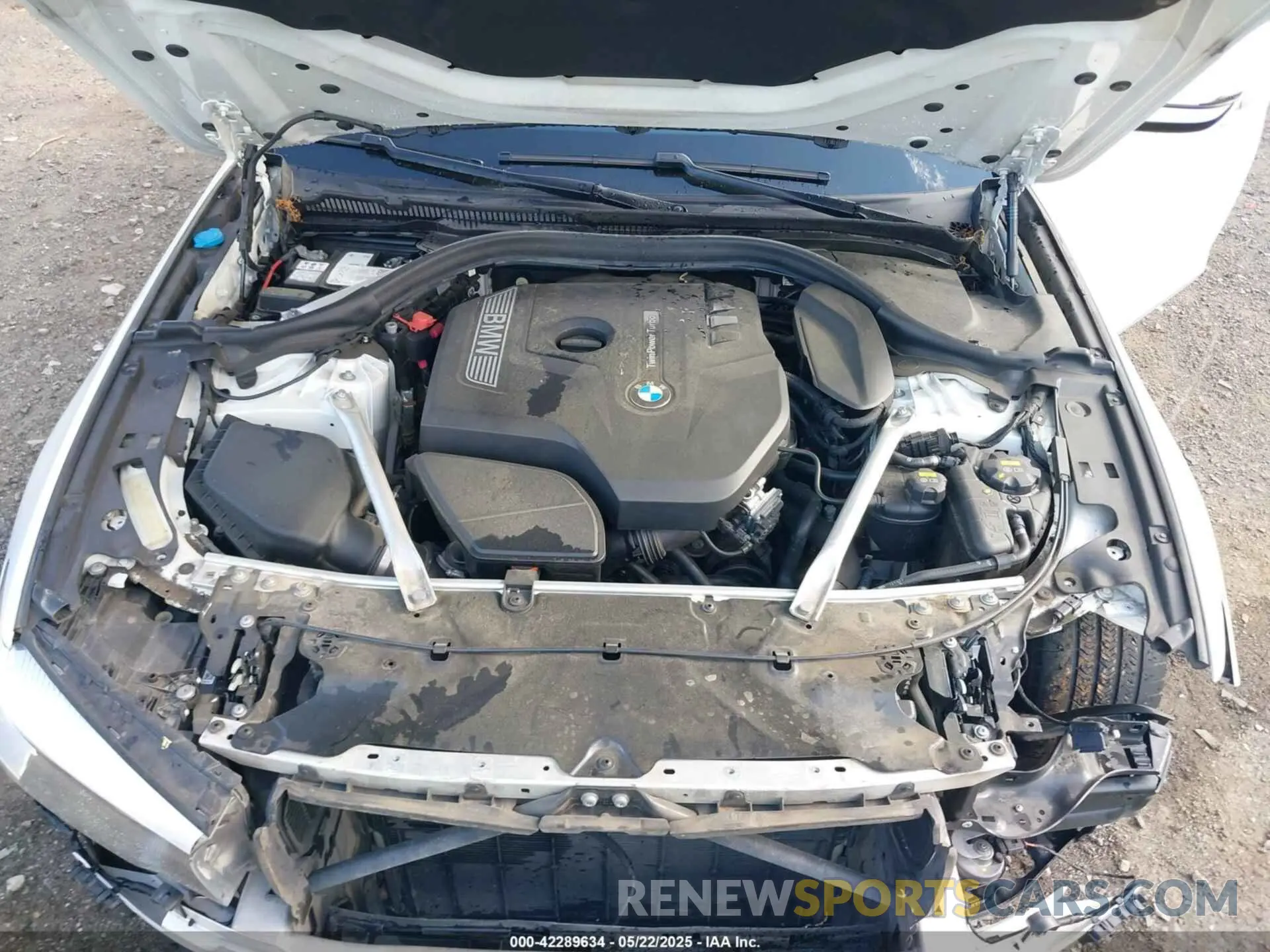10 Photograph of a damaged car WBAJA7C50KWW17686 BMW 530I 2019