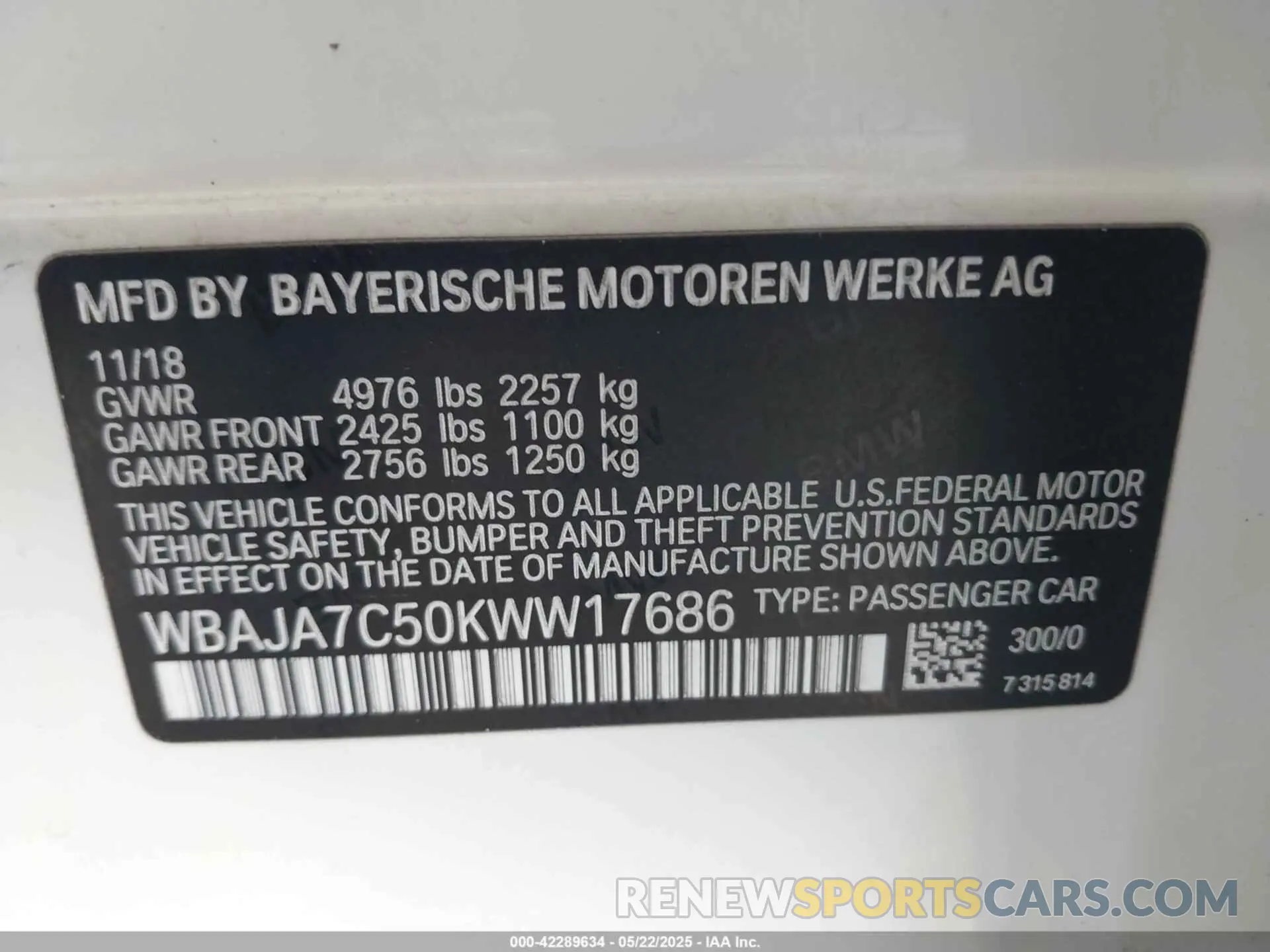 9 Photograph of a damaged car WBAJA7C50KWW17686 BMW 530I 2019