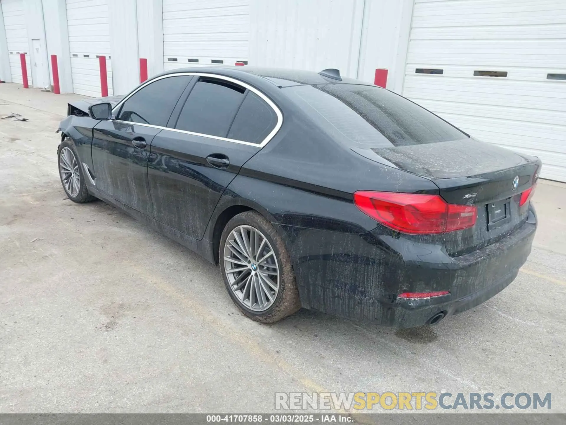 3 Photograph of a damaged car WBAJA7C50KWW38148 BMW 530I 2019