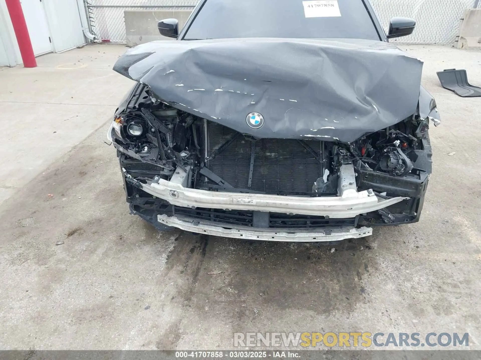 6 Photograph of a damaged car WBAJA7C50KWW38148 BMW 530I 2019