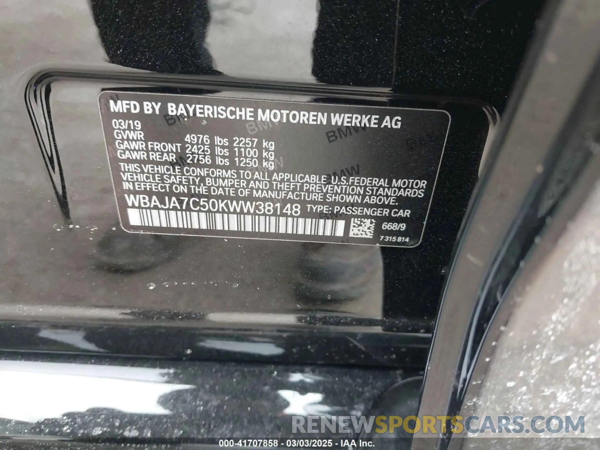 9 Photograph of a damaged car WBAJA7C50KWW38148 BMW 530I 2019