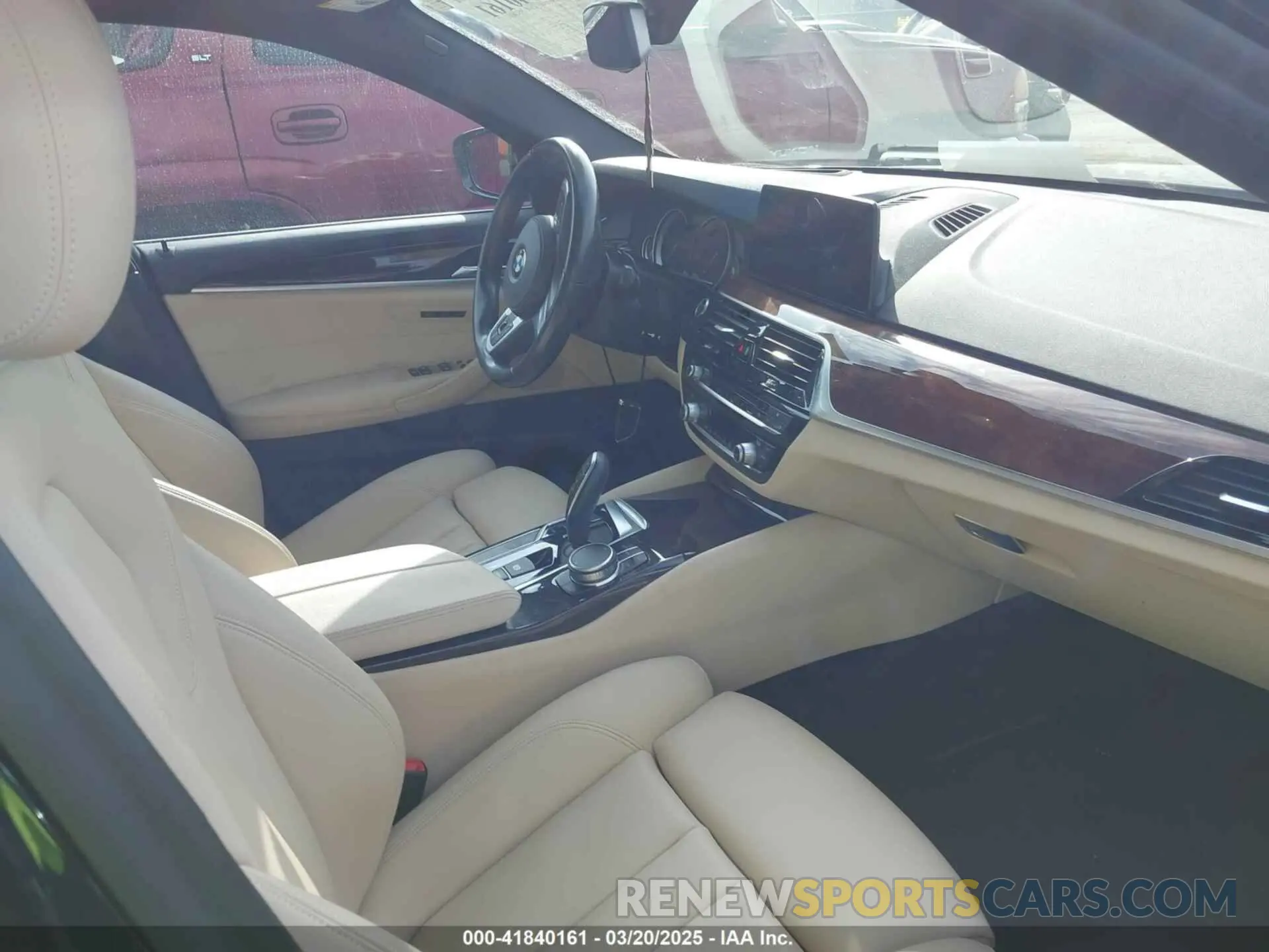 5 Photograph of a damaged car WBAJA7C50KWW48792 BMW 530I 2019