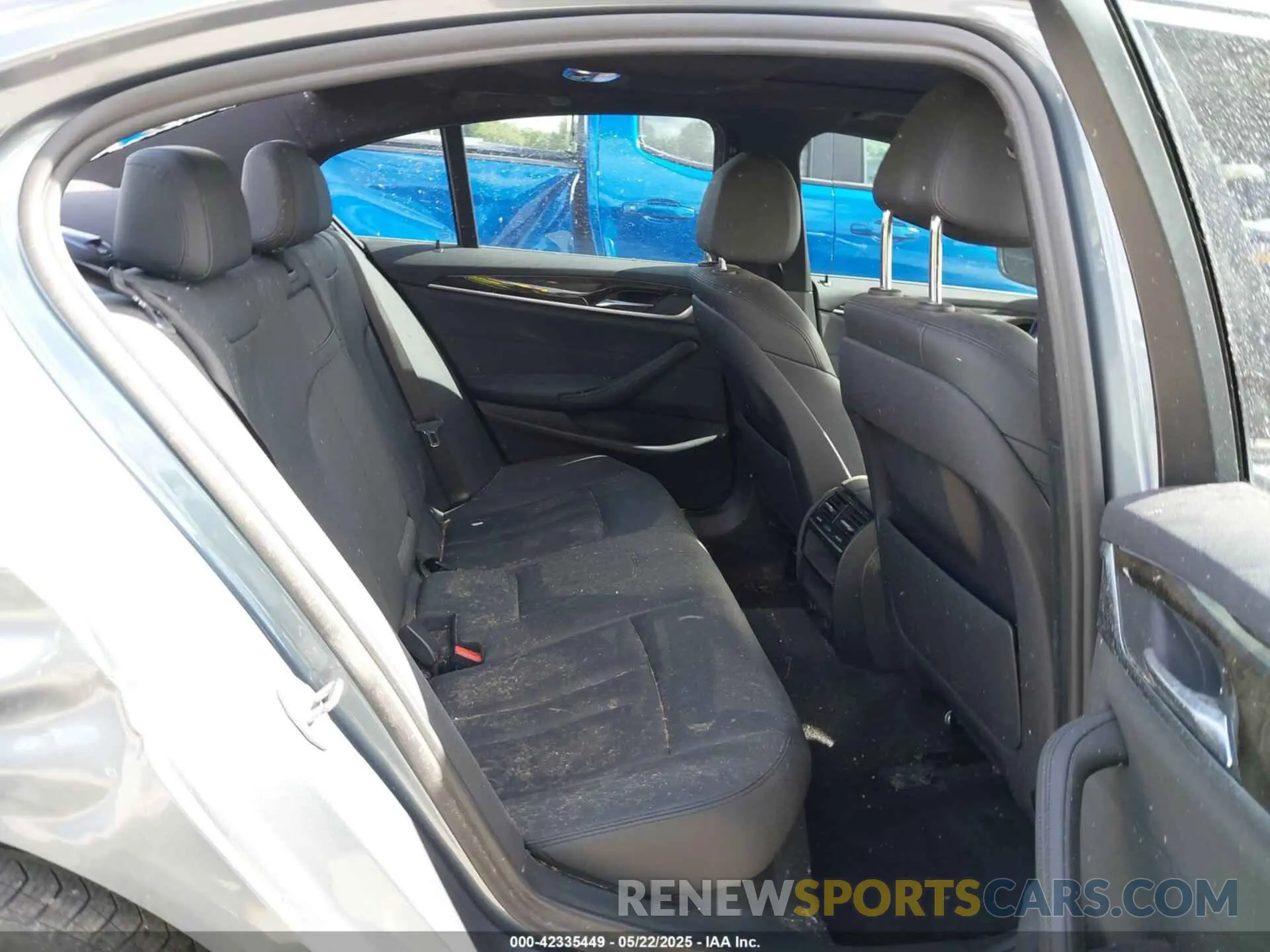 8 Photograph of a damaged car WBAJA7C51KWW12626 BMW 530I 2019