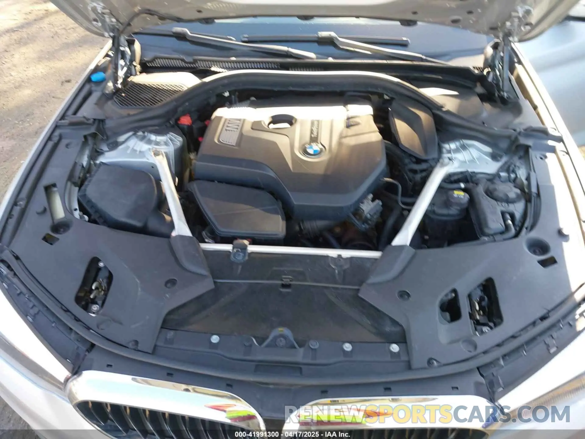 10 Photograph of a damaged car WBAJA7C52KWW00856 BMW 530I 2019