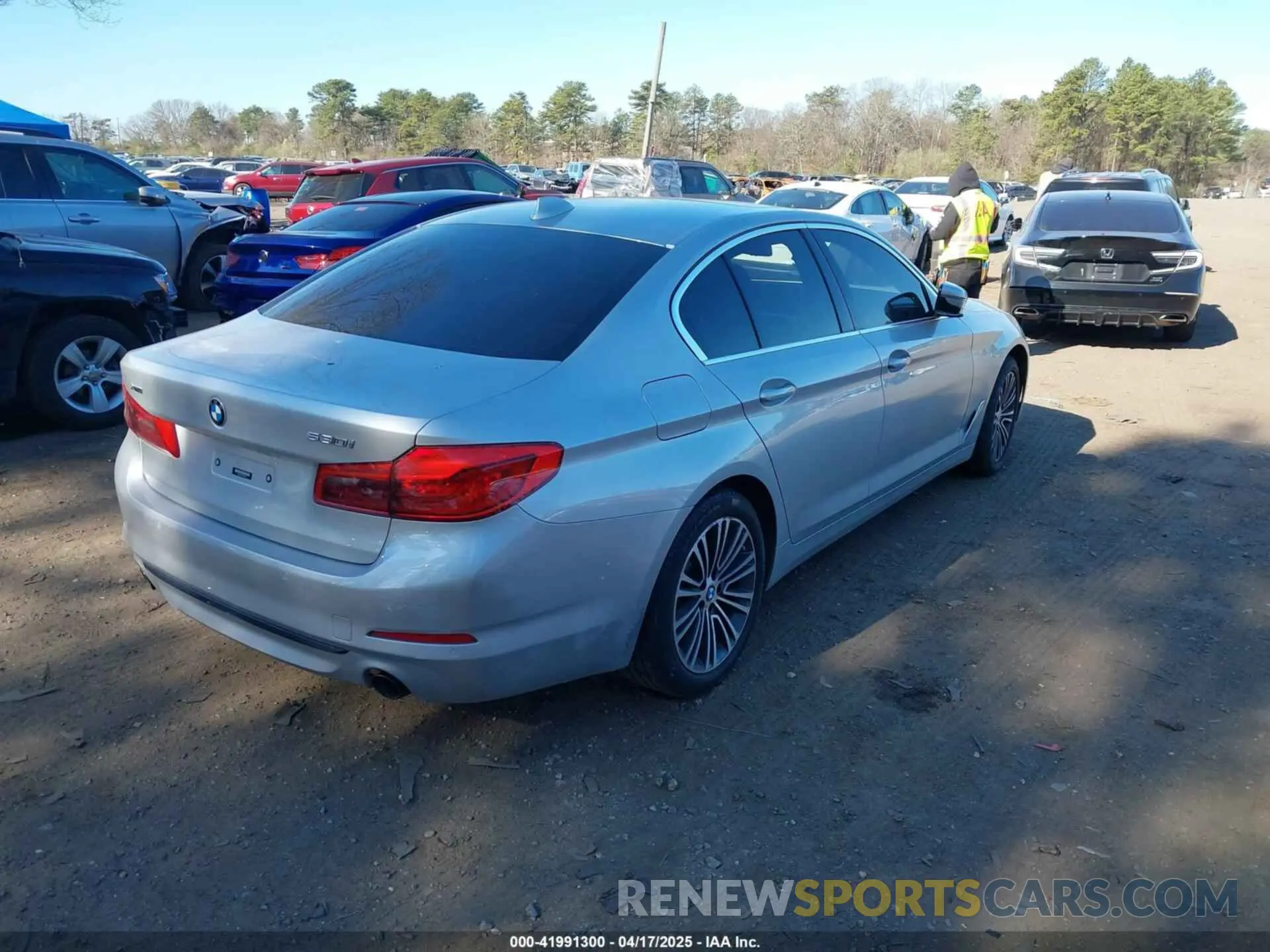 4 Photograph of a damaged car WBAJA7C52KWW00856 BMW 530I 2019