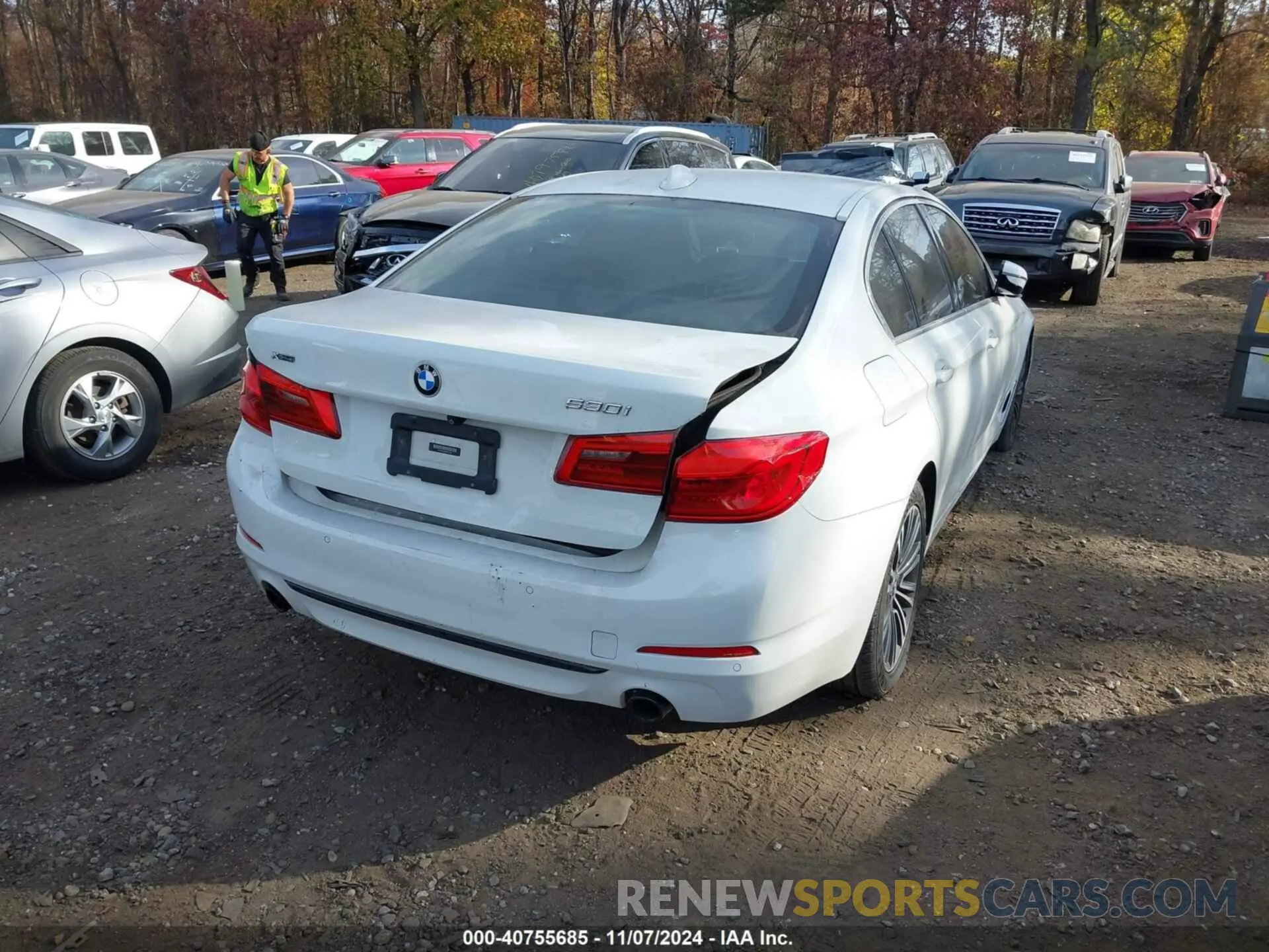 4 Photograph of a damaged car WBAJA7C52KWW17432 BMW 530I 2019