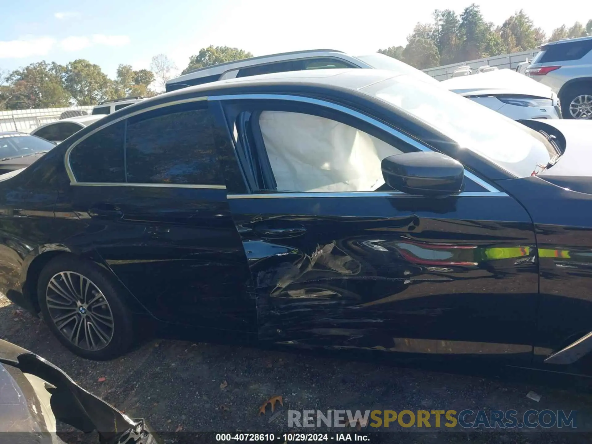 13 Photograph of a damaged car WBAJA7C53KWW19092 BMW 530I 2019