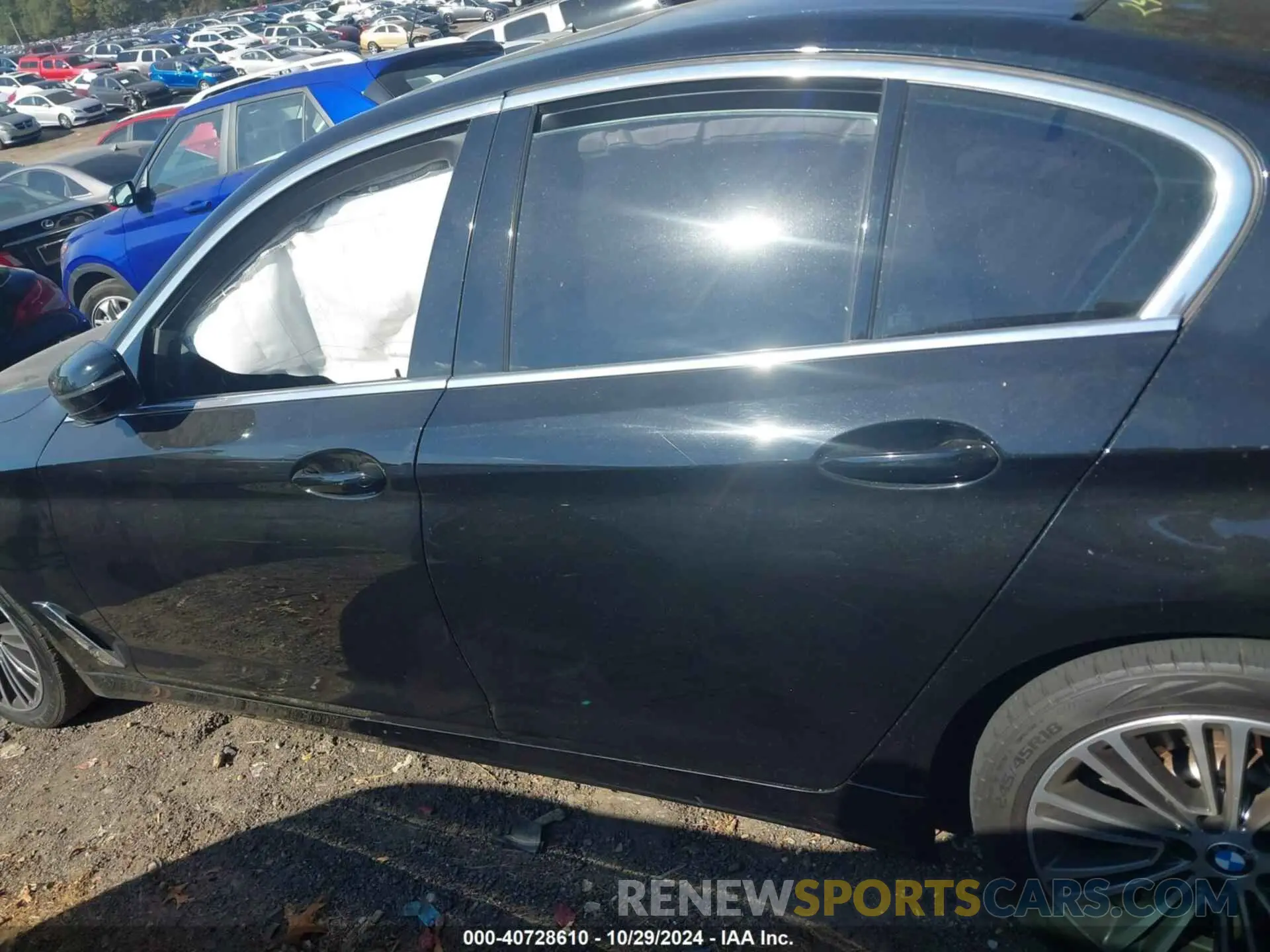 14 Photograph of a damaged car WBAJA7C53KWW19092 BMW 530I 2019