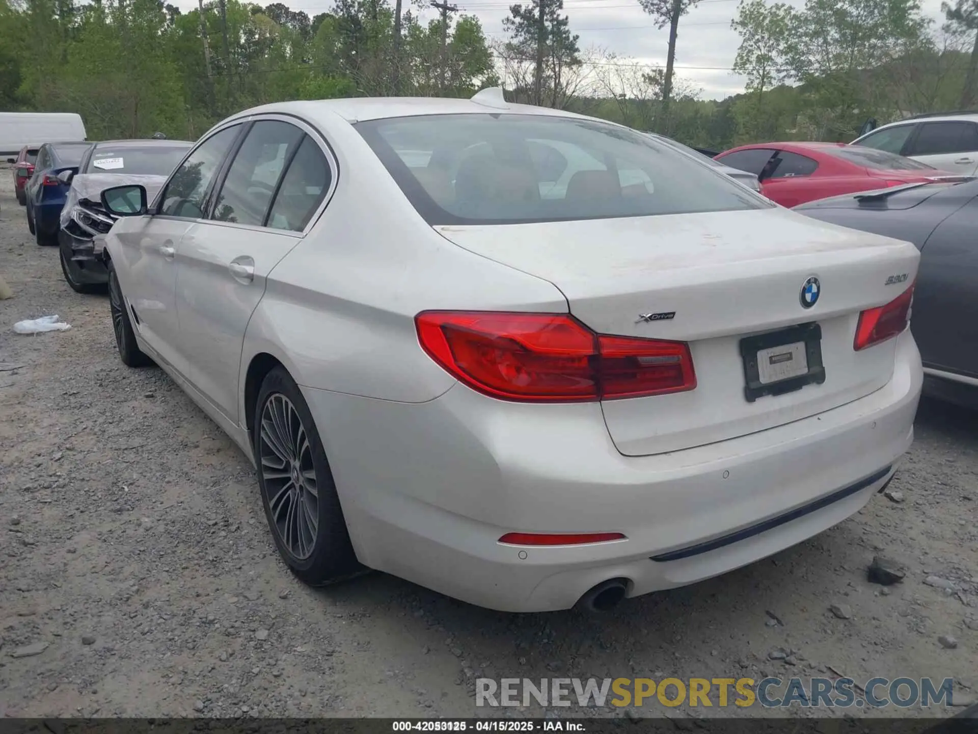 3 Photograph of a damaged car WBAJA7C53KWW48916 BMW 530I 2019