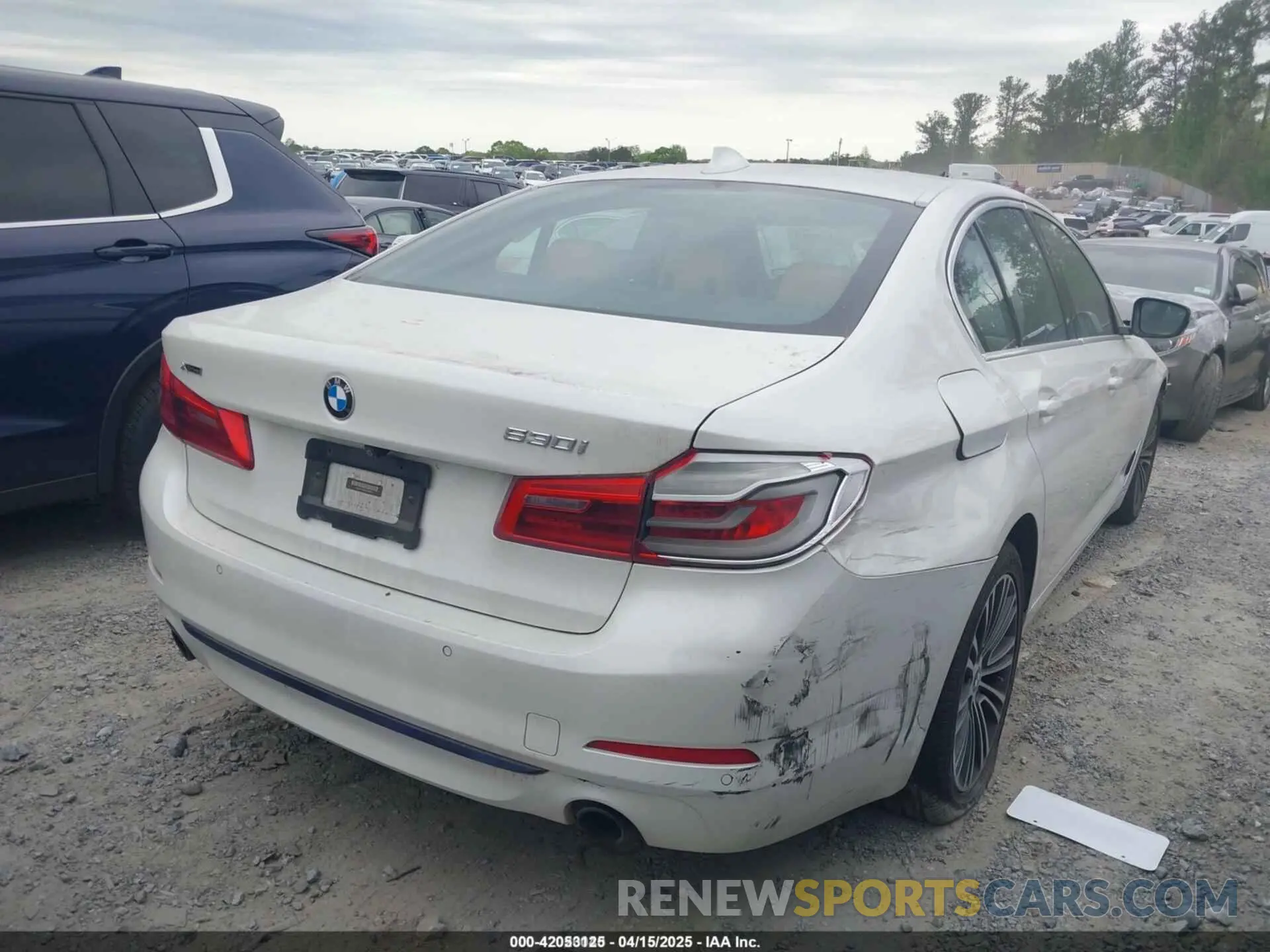 4 Photograph of a damaged car WBAJA7C53KWW48916 BMW 530I 2019