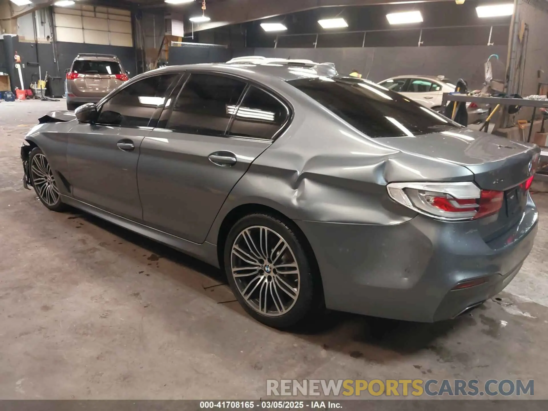 3 Photograph of a damaged car WBAJA7C54KG911943 BMW 530I 2019