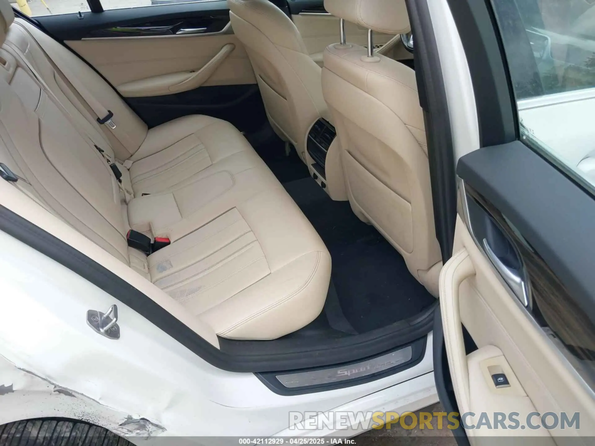 8 Photograph of a damaged car WBAJA7C54KWW17660 BMW 530I 2019