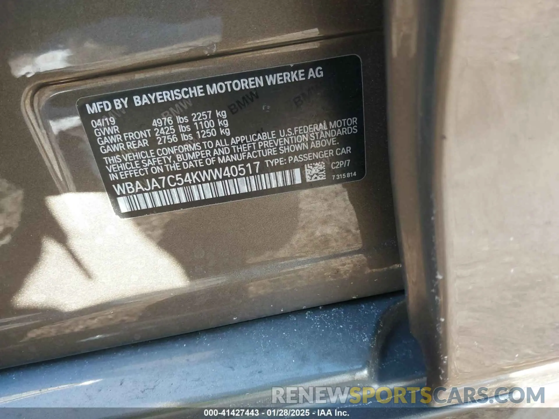 9 Photograph of a damaged car WBAJA7C54KWW40517 BMW 530I 2019