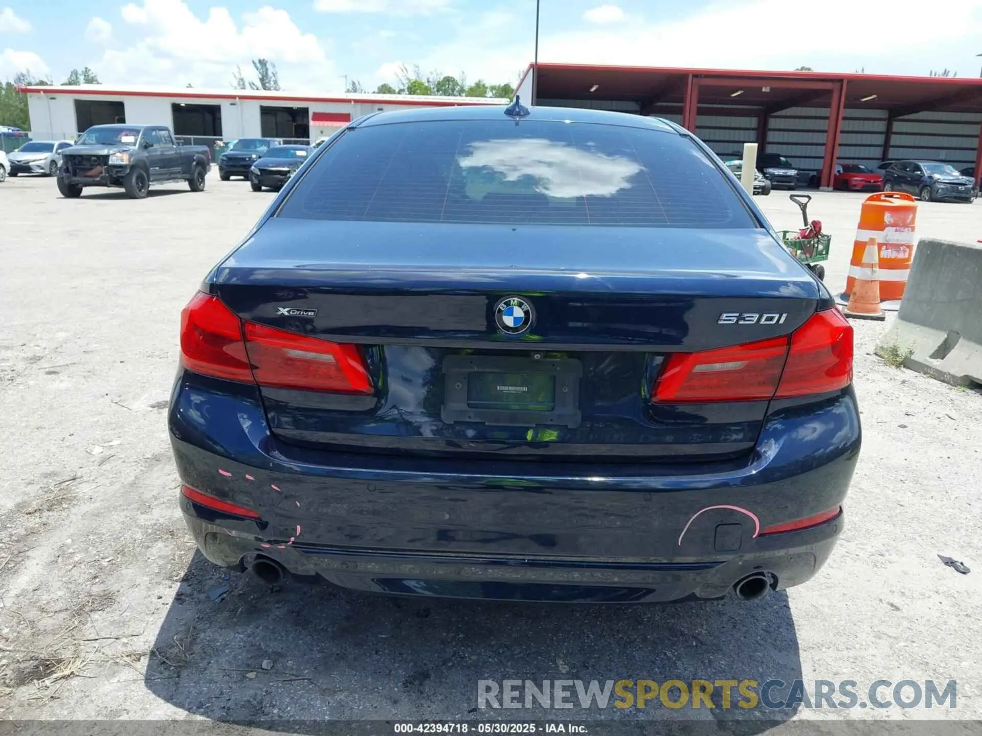 17 Photograph of a damaged car WBAJA7C56KG911605 BMW 530I 2019