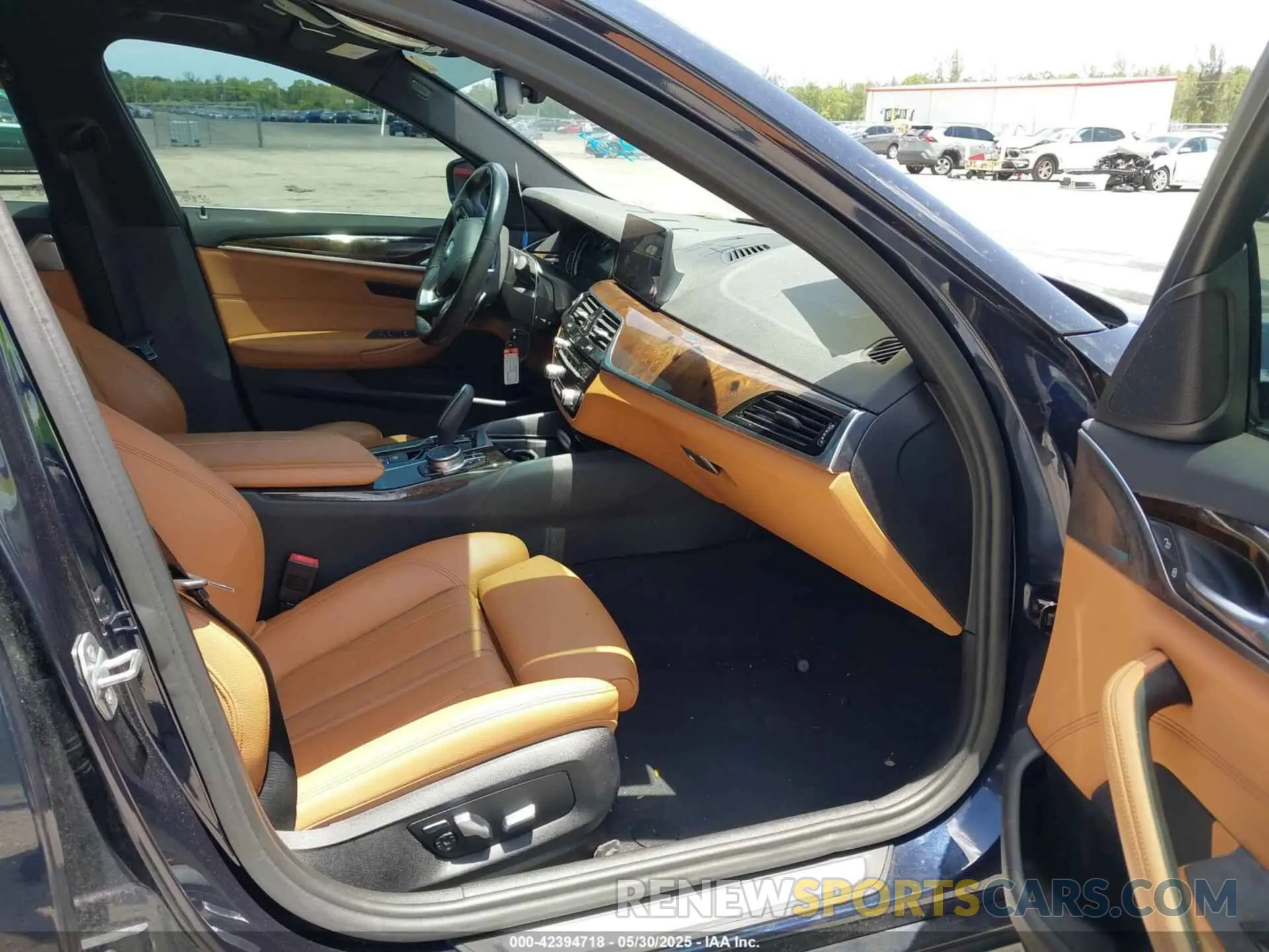 5 Photograph of a damaged car WBAJA7C56KG911605 BMW 530I 2019