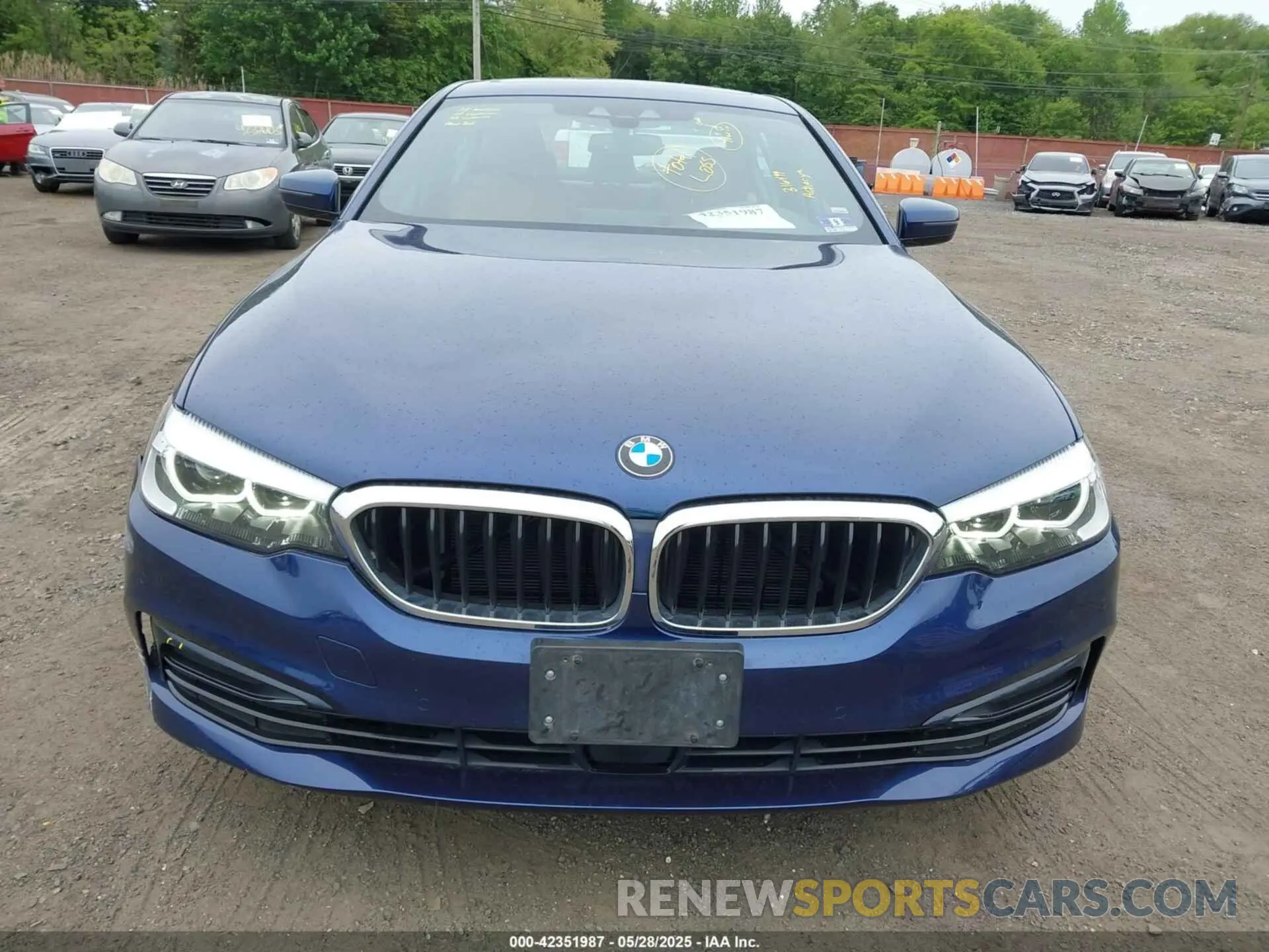 12 Photograph of a damaged car WBAJA7C57KWW20522 BMW 530I 2019