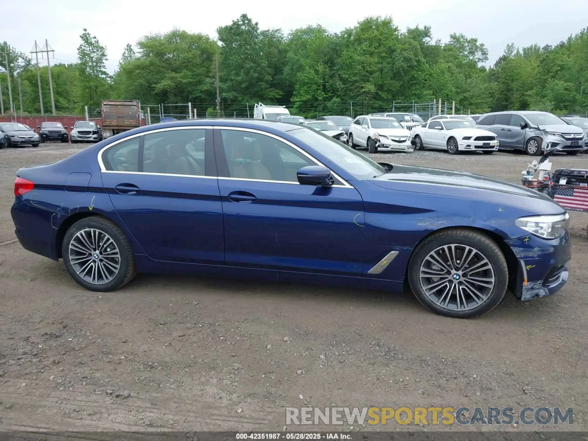 17 Photograph of a damaged car WBAJA7C57KWW20522 BMW 530I 2019