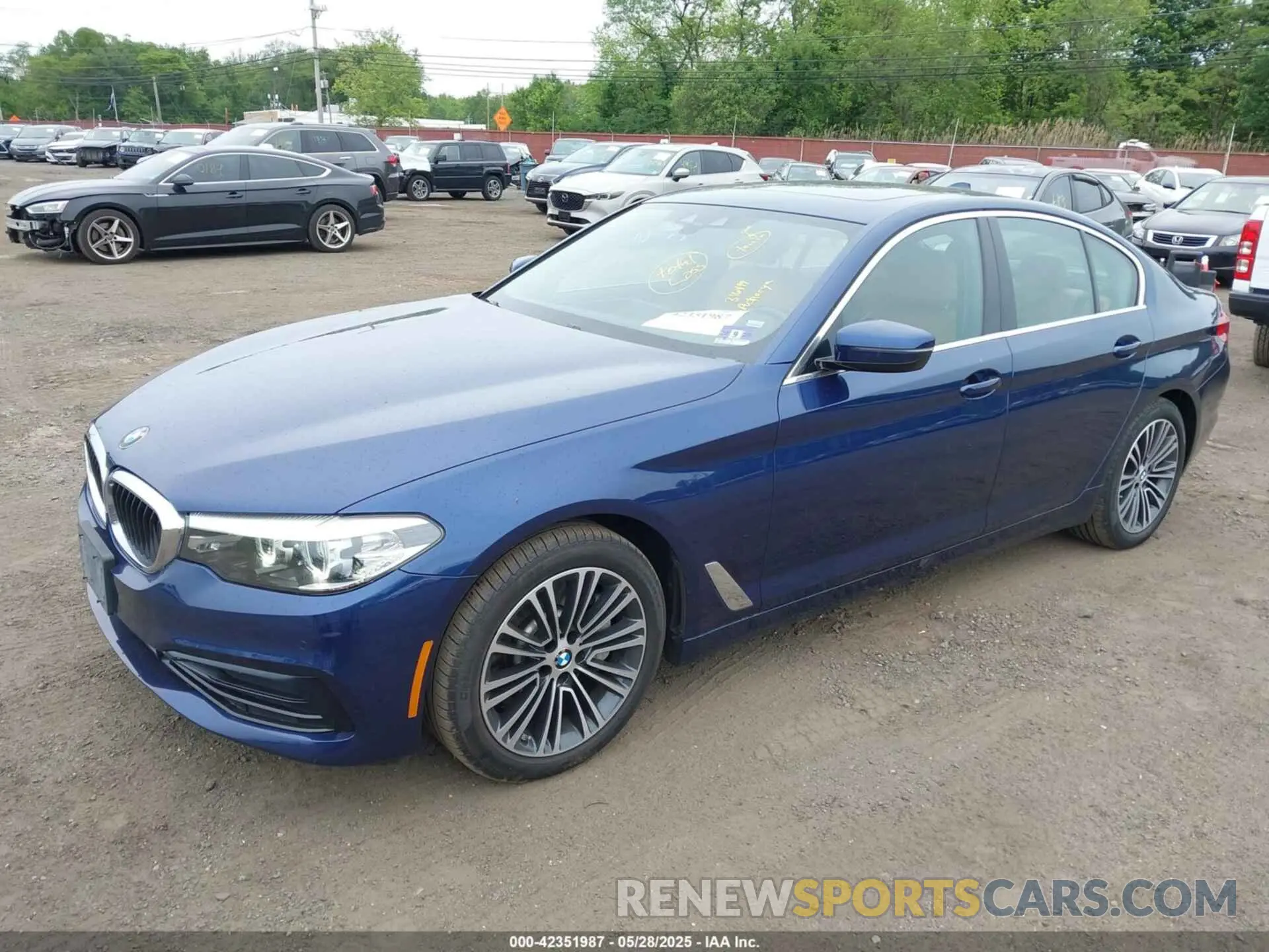 2 Photograph of a damaged car WBAJA7C57KWW20522 BMW 530I 2019
