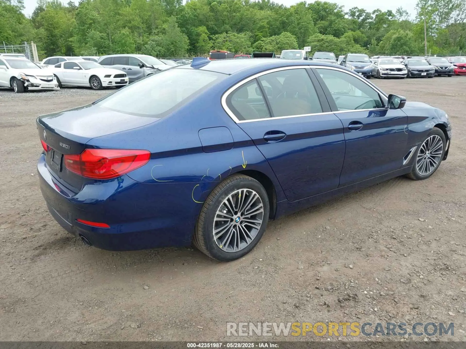 4 Photograph of a damaged car WBAJA7C57KWW20522 BMW 530I 2019