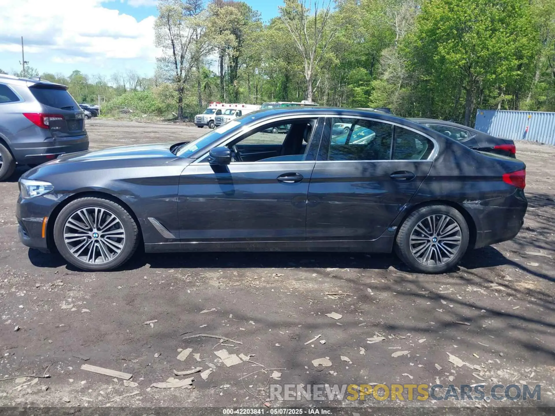 14 Photograph of a damaged car WBAJA7C58KG909998 BMW 530I 2019