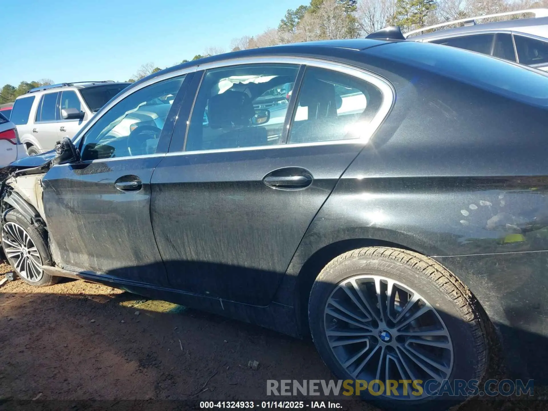 14 Photograph of a damaged car WBAJA7C5XKG911056 BMW 530I 2019