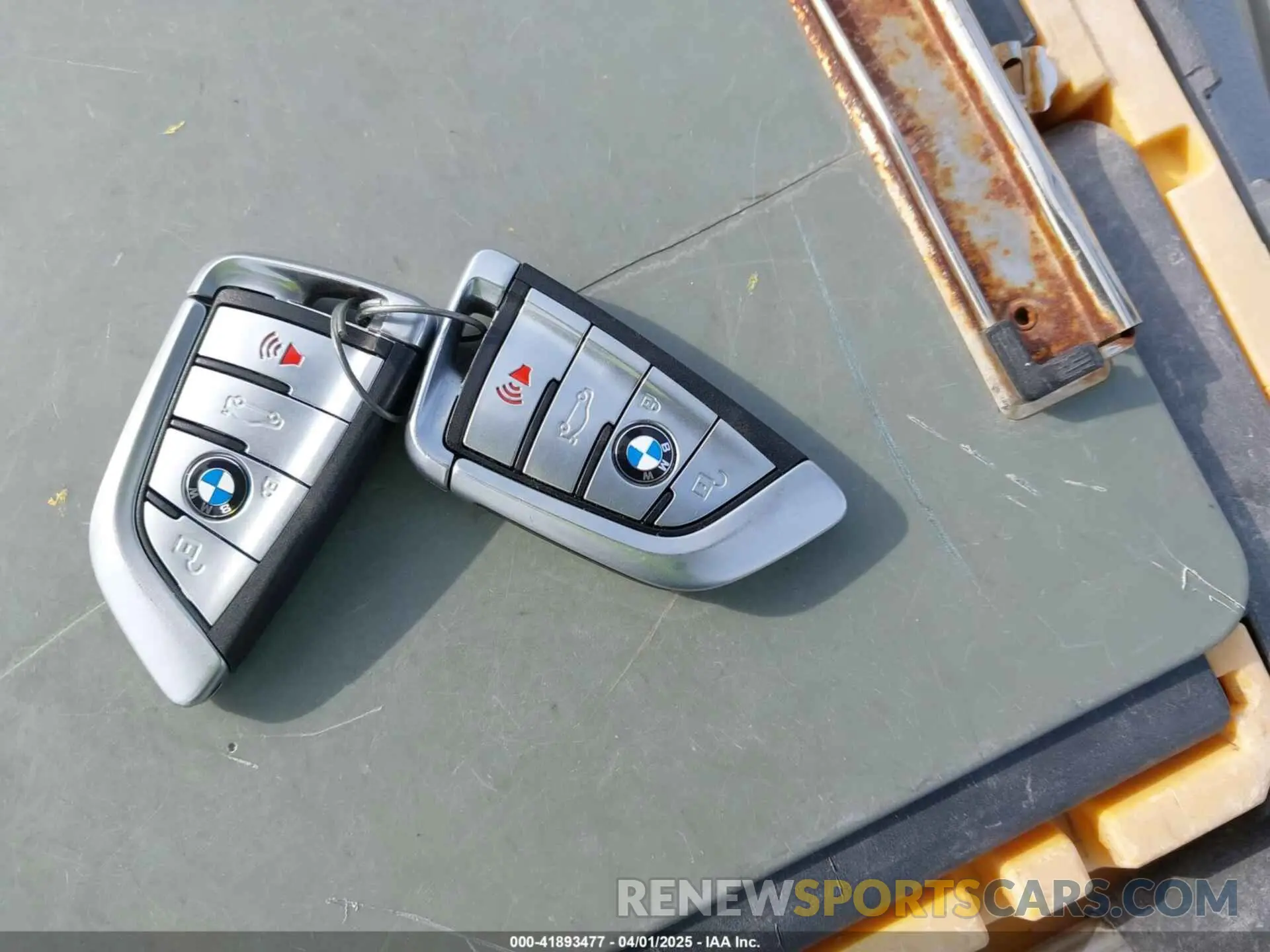 11 Photograph of a damaged car WBAJA7C5XKWW31983 BMW 530I 2019