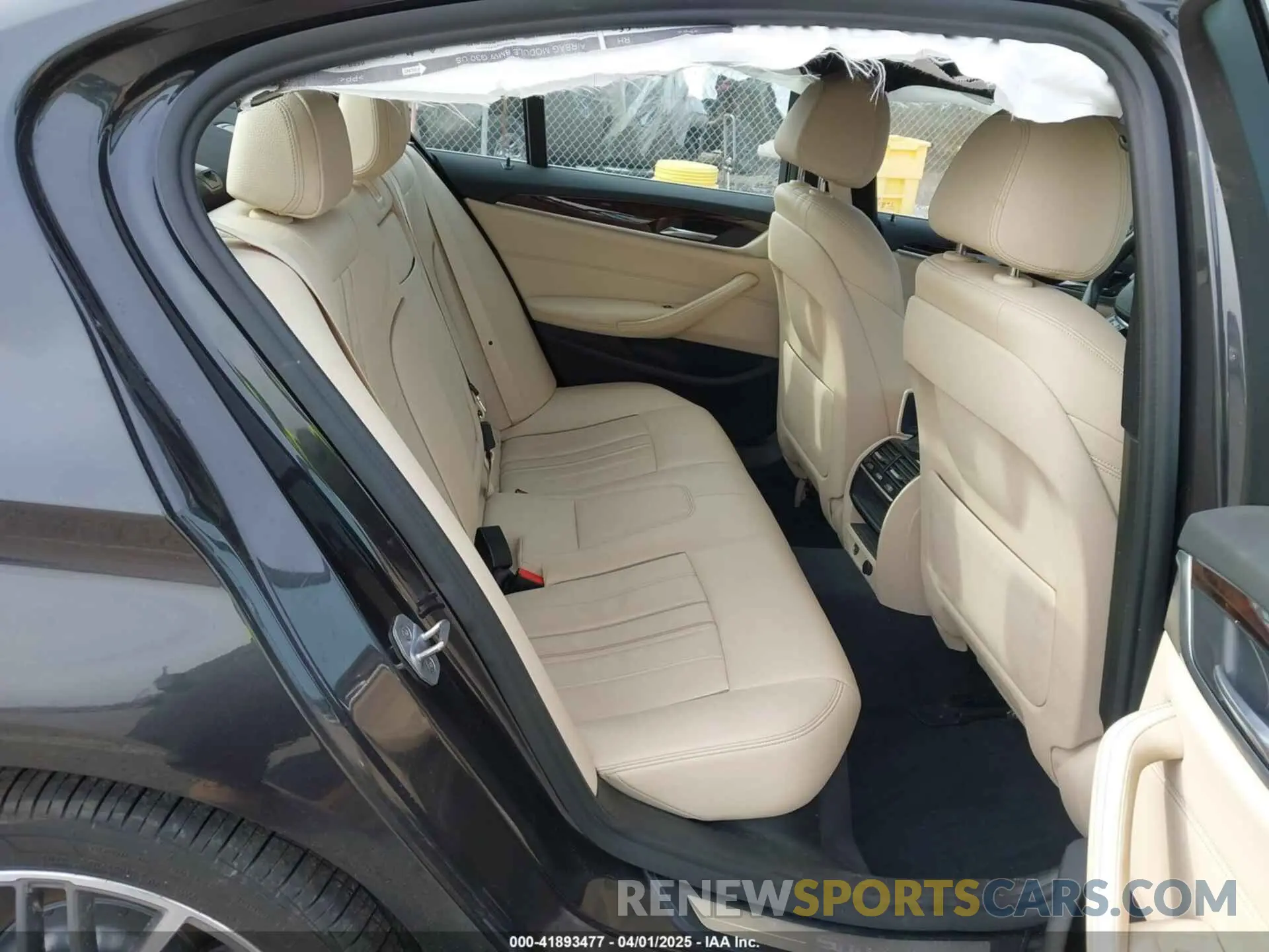 8 Photograph of a damaged car WBAJA7C5XKWW31983 BMW 530I 2019