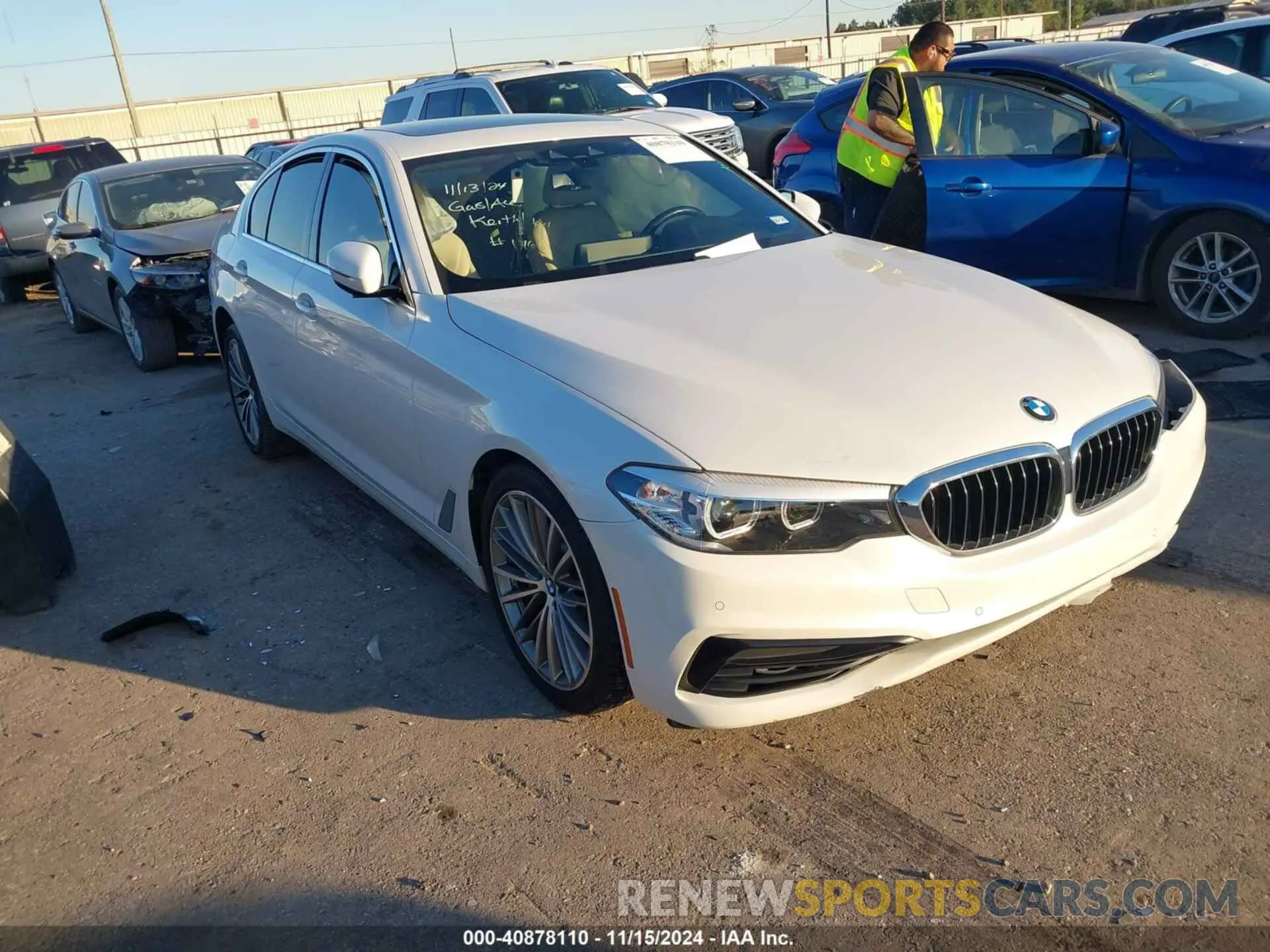 1 Photograph of a damaged car WBAJR3C00LWW61761 BMW 530I 2020