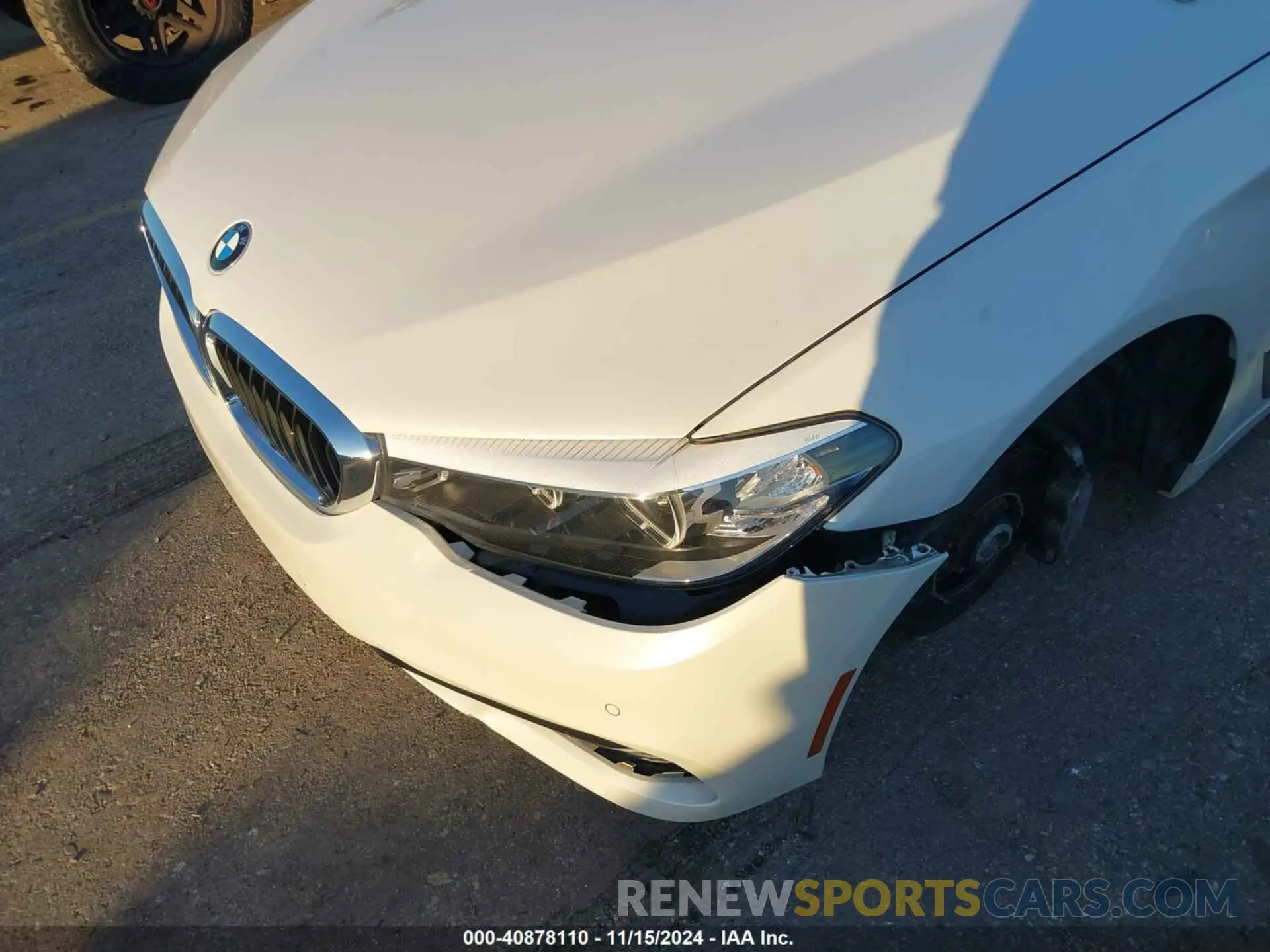 6 Photograph of a damaged car WBAJR3C00LWW61761 BMW 530I 2020