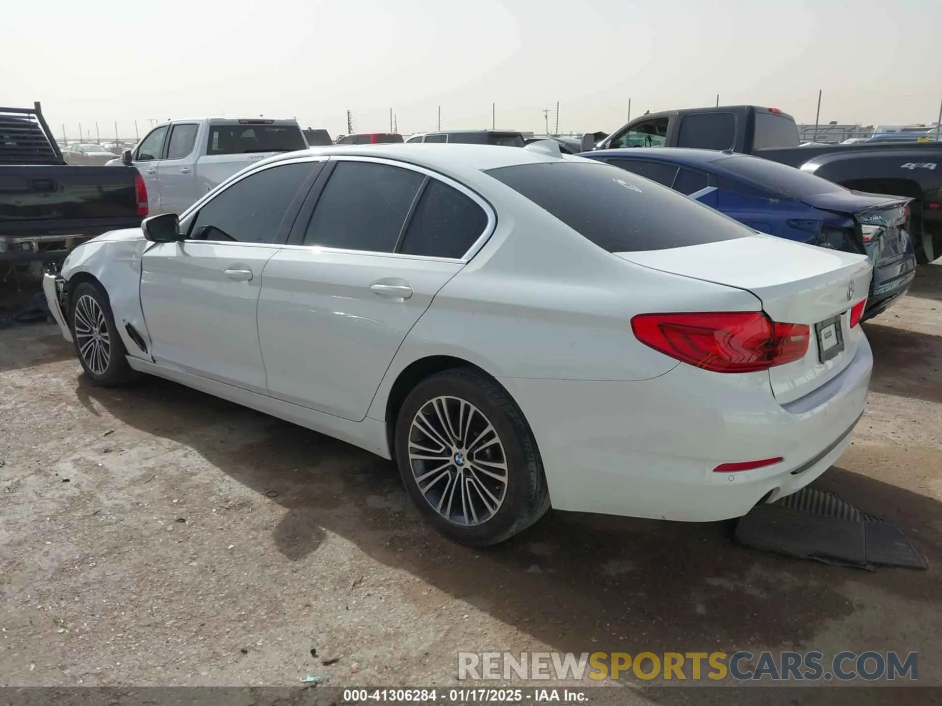 3 Photograph of a damaged car WBAJR3C01LWW67827 BMW 530I 2020