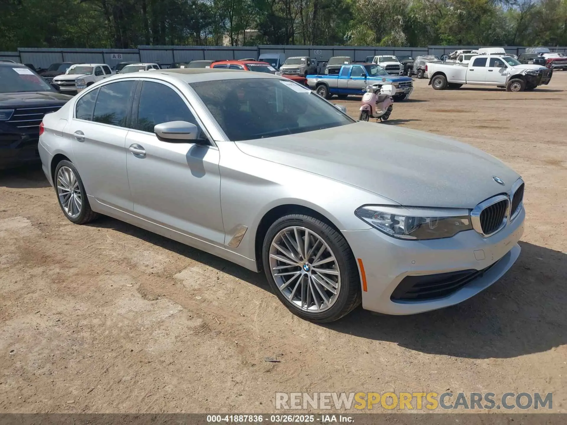 1 Photograph of a damaged car WBAJR3C04LWW70303 BMW 530I 2020