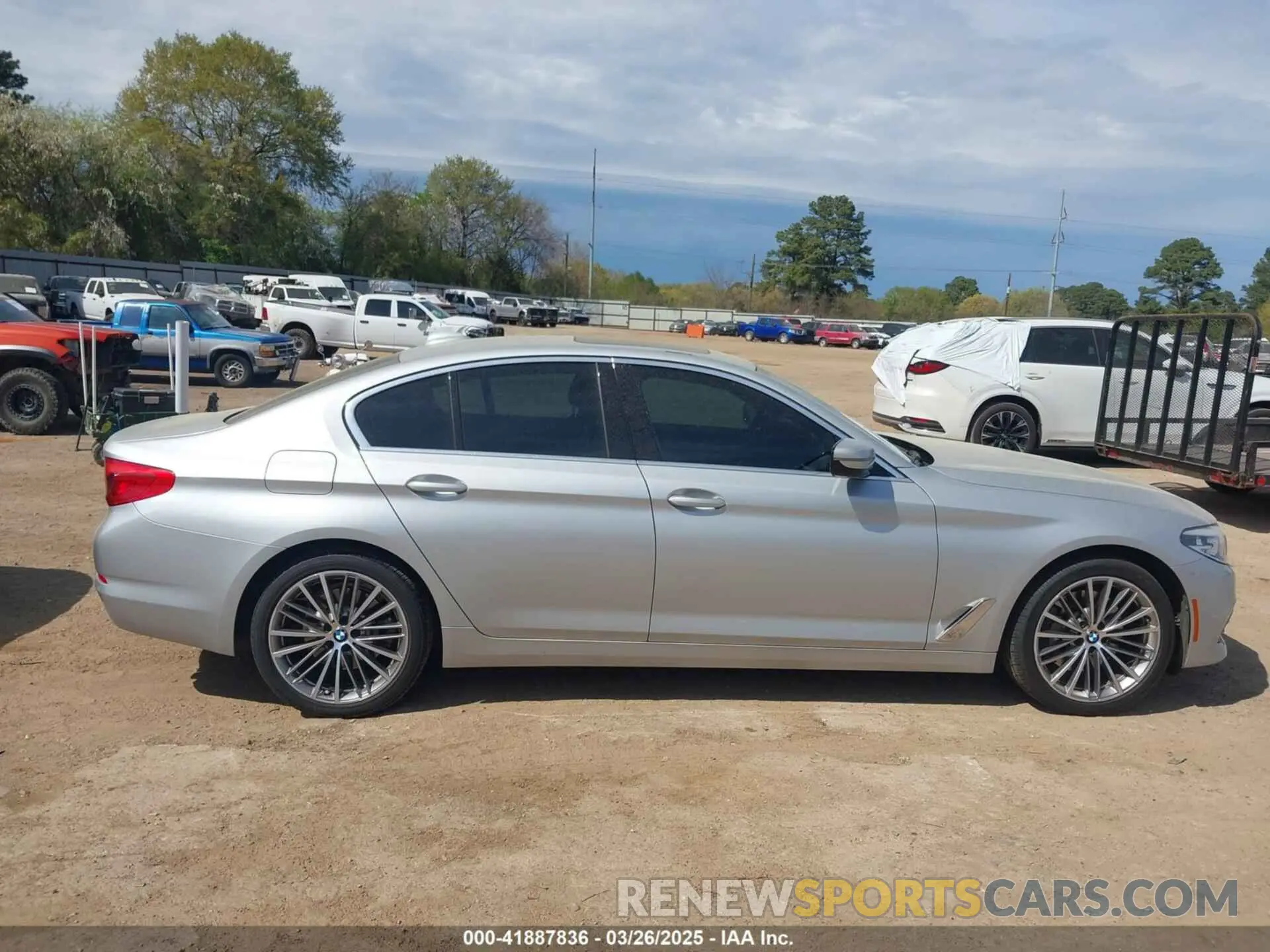 13 Photograph of a damaged car WBAJR3C04LWW70303 BMW 530I 2020