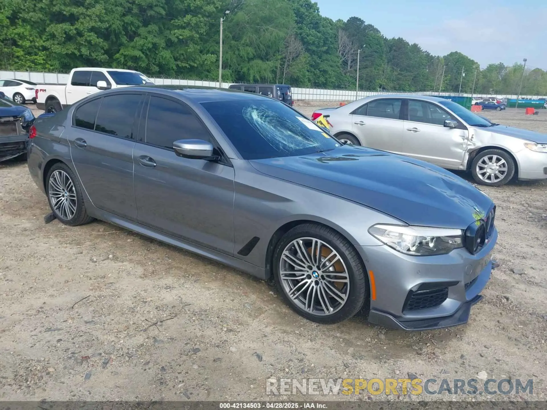 1 Photograph of a damaged car WBAJR7C0XLCD55694 BMW 530I 2020