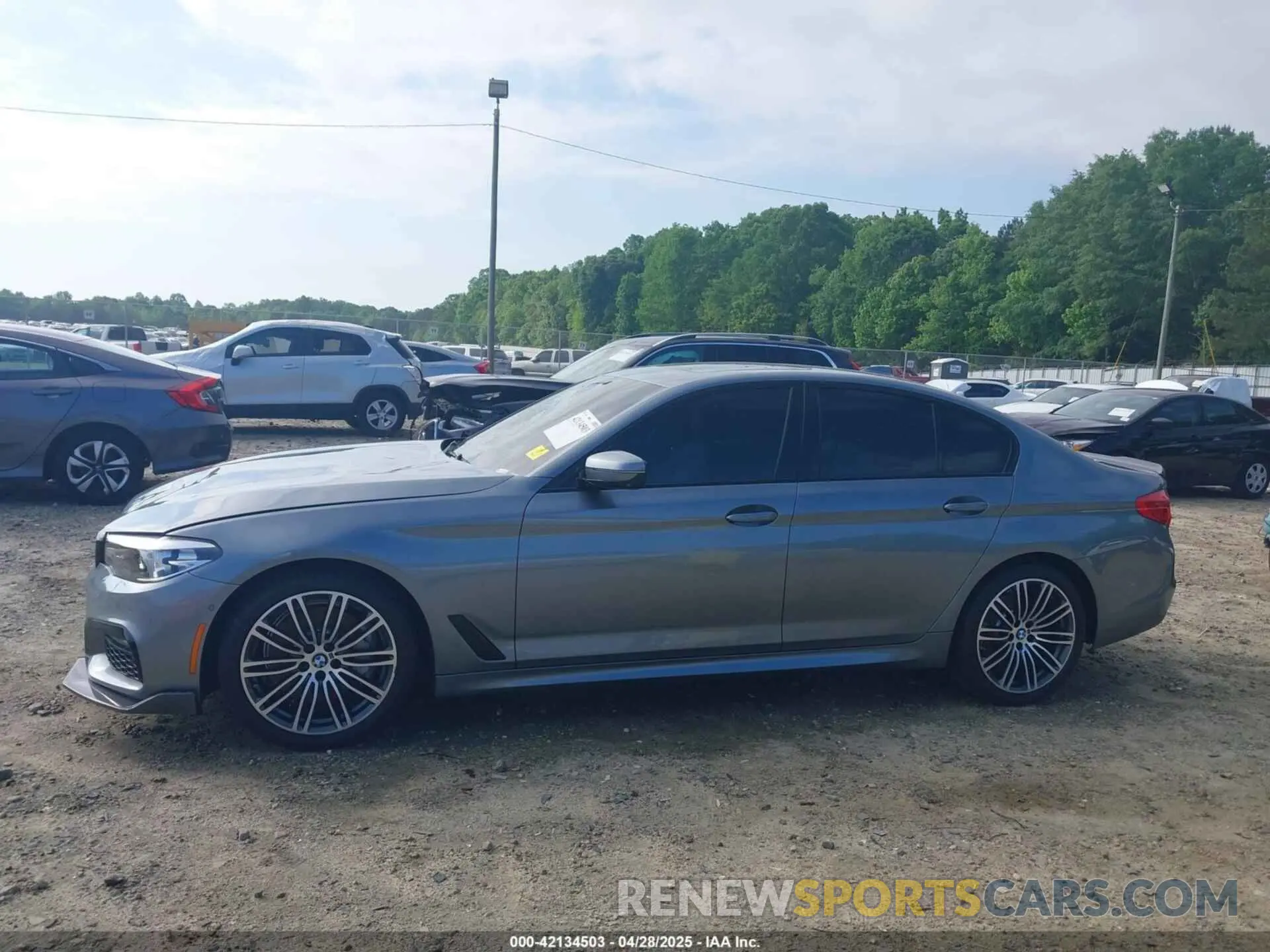 14 Photograph of a damaged car WBAJR7C0XLCD55694 BMW 530I 2020