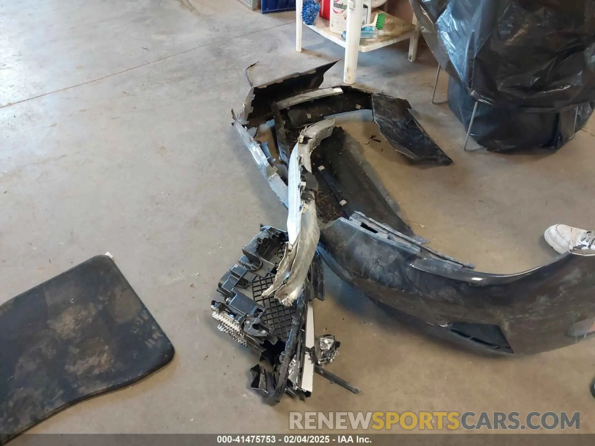 12 Photograph of a damaged car WBA13BJ00MWW94937 BMW 530I 2021