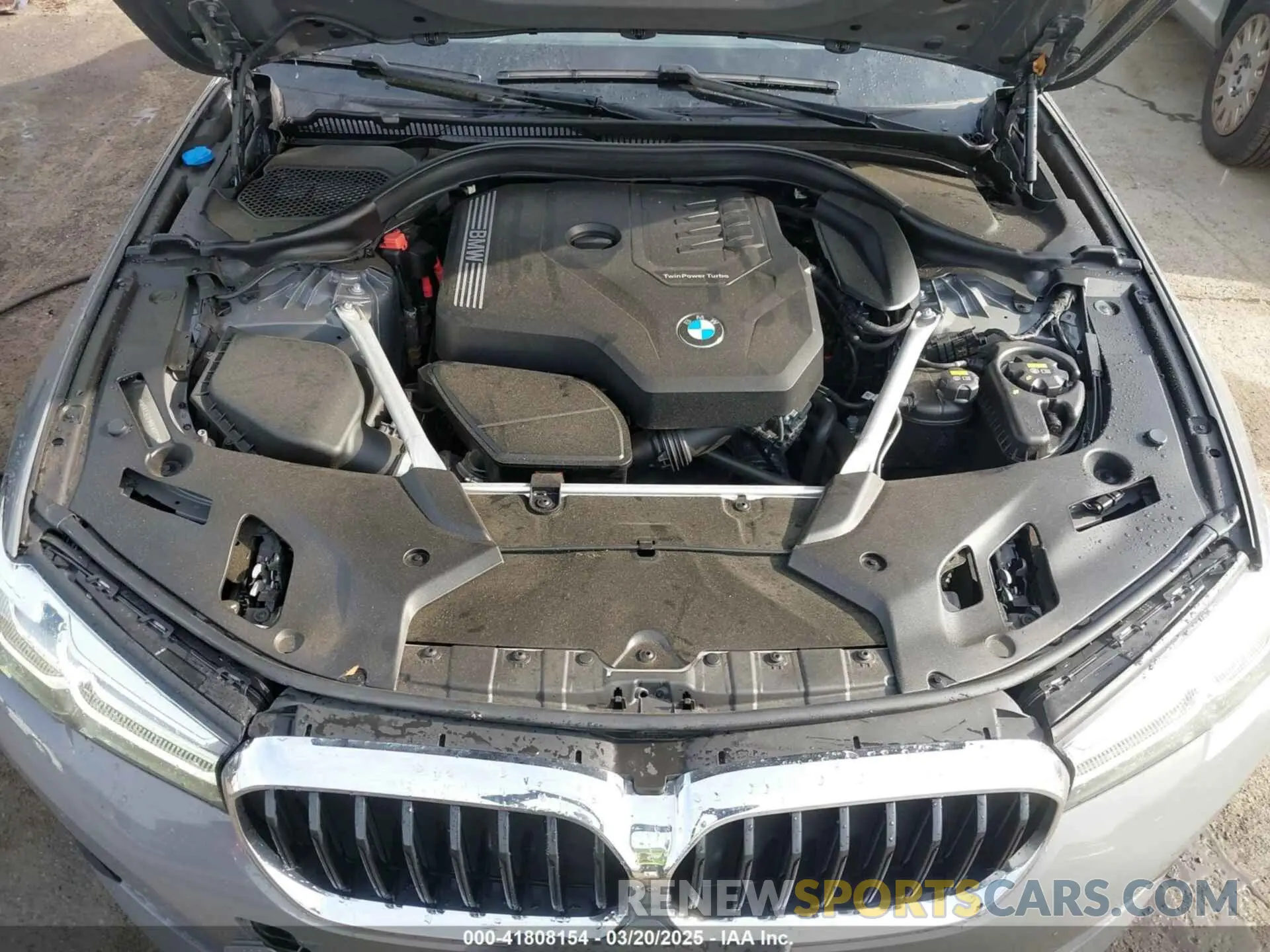 10 Photograph of a damaged car WBA13BJ01MWW91111 BMW 530I 2021