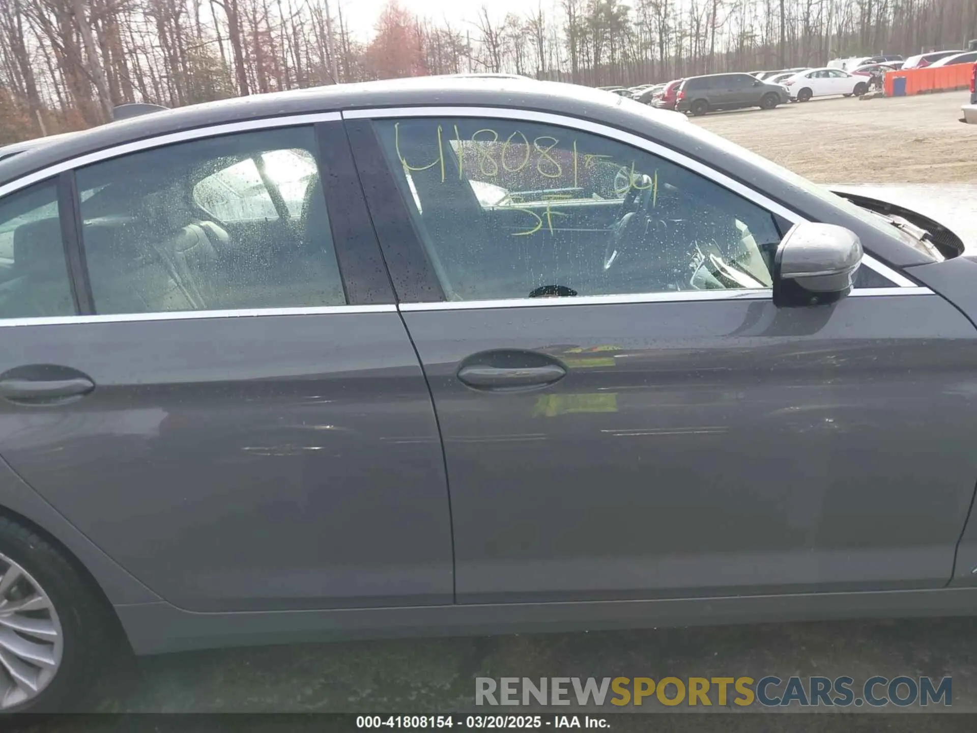 13 Photograph of a damaged car WBA13BJ01MWW91111 BMW 530I 2021