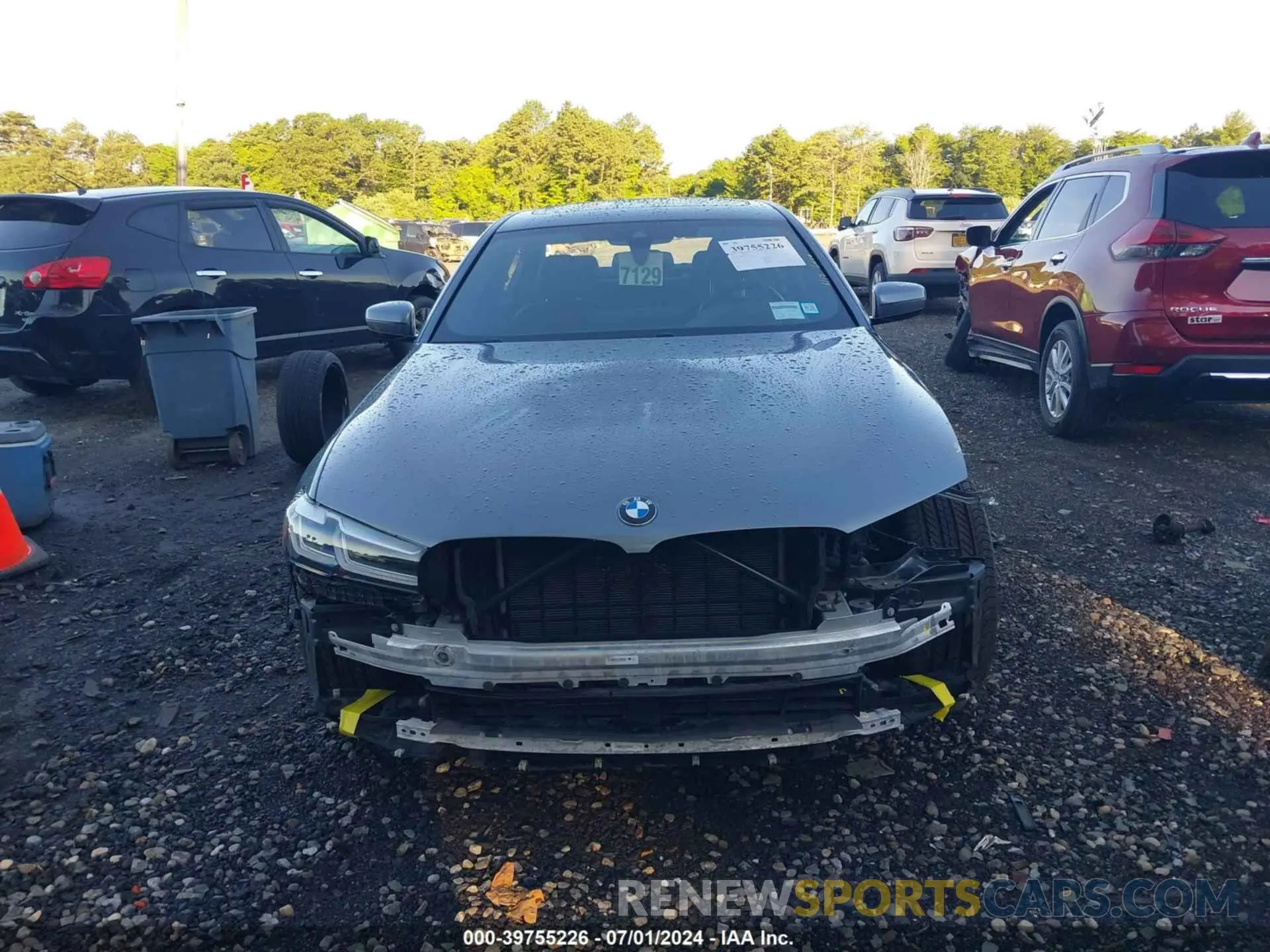 6 Photograph of a damaged car WBA13BJ05MWW99373 BMW 530I 2021