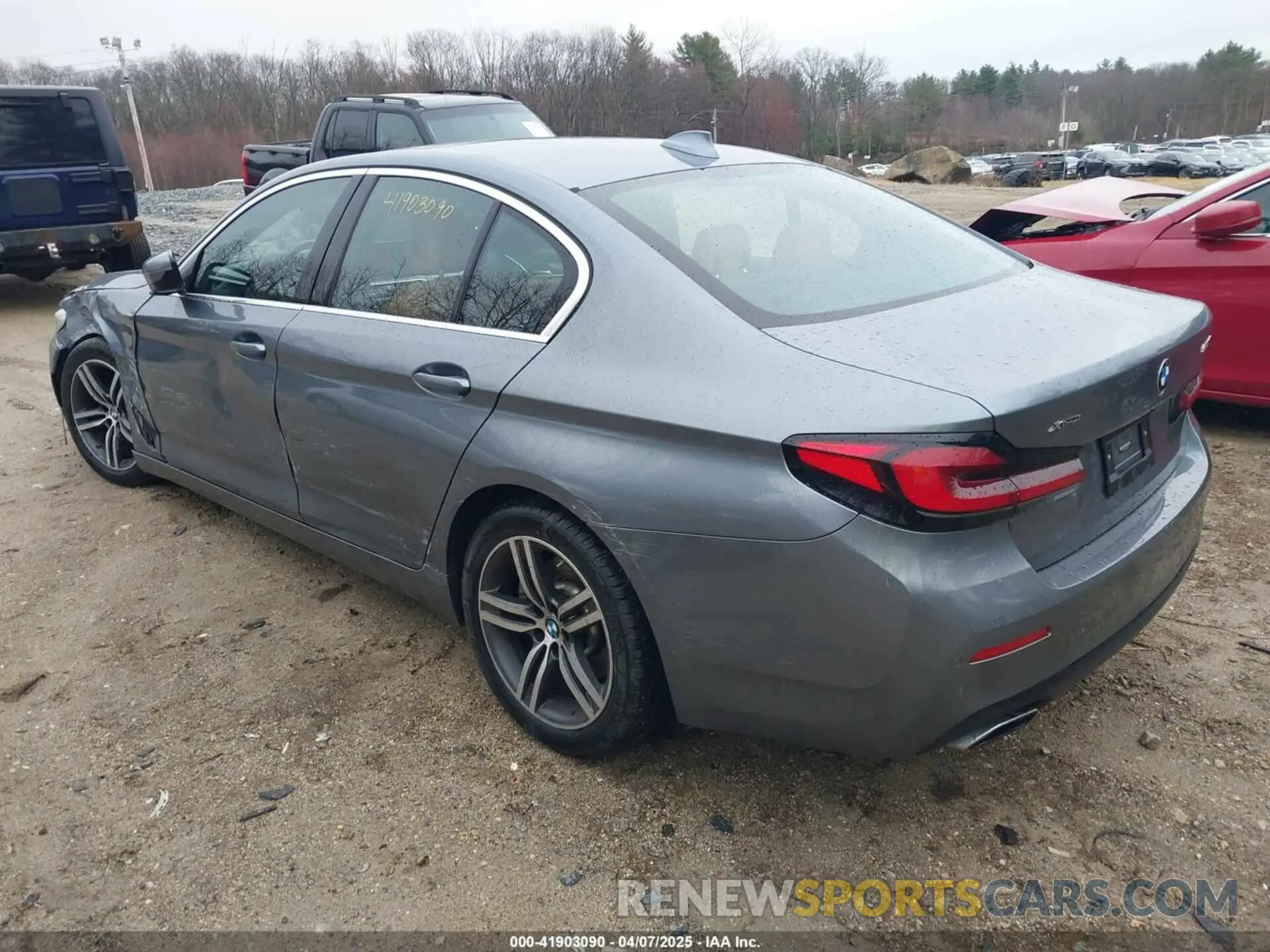 3 Photograph of a damaged car WBA13BJ05MWX32274 BMW 530I 2021