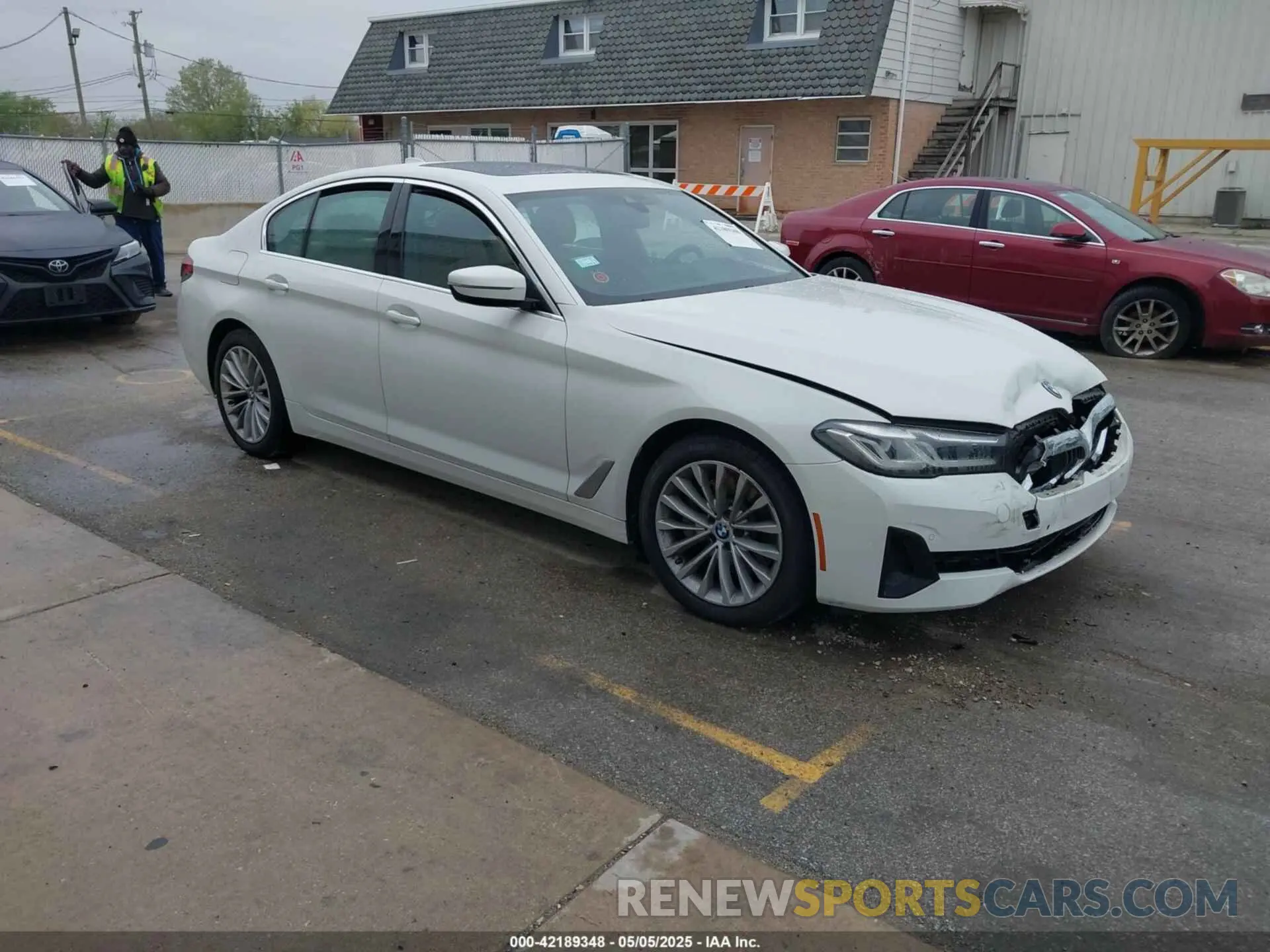 1 Photograph of a damaged car WBA13BJ08MCF06654 BMW 530I 2021