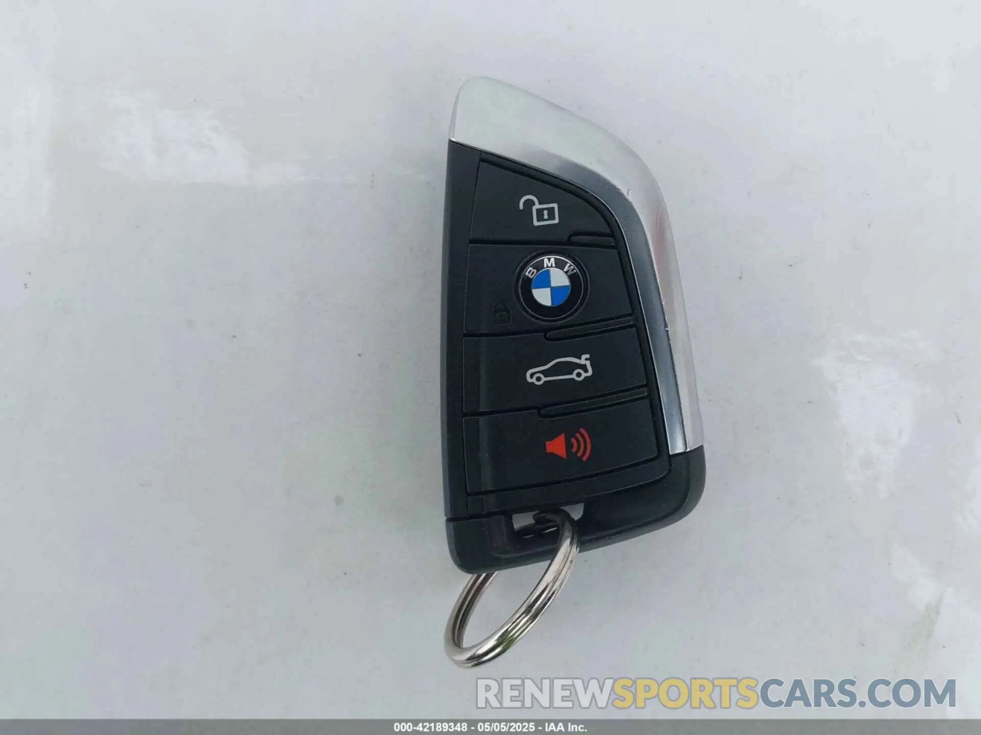 11 Photograph of a damaged car WBA13BJ08MCF06654 BMW 530I 2021