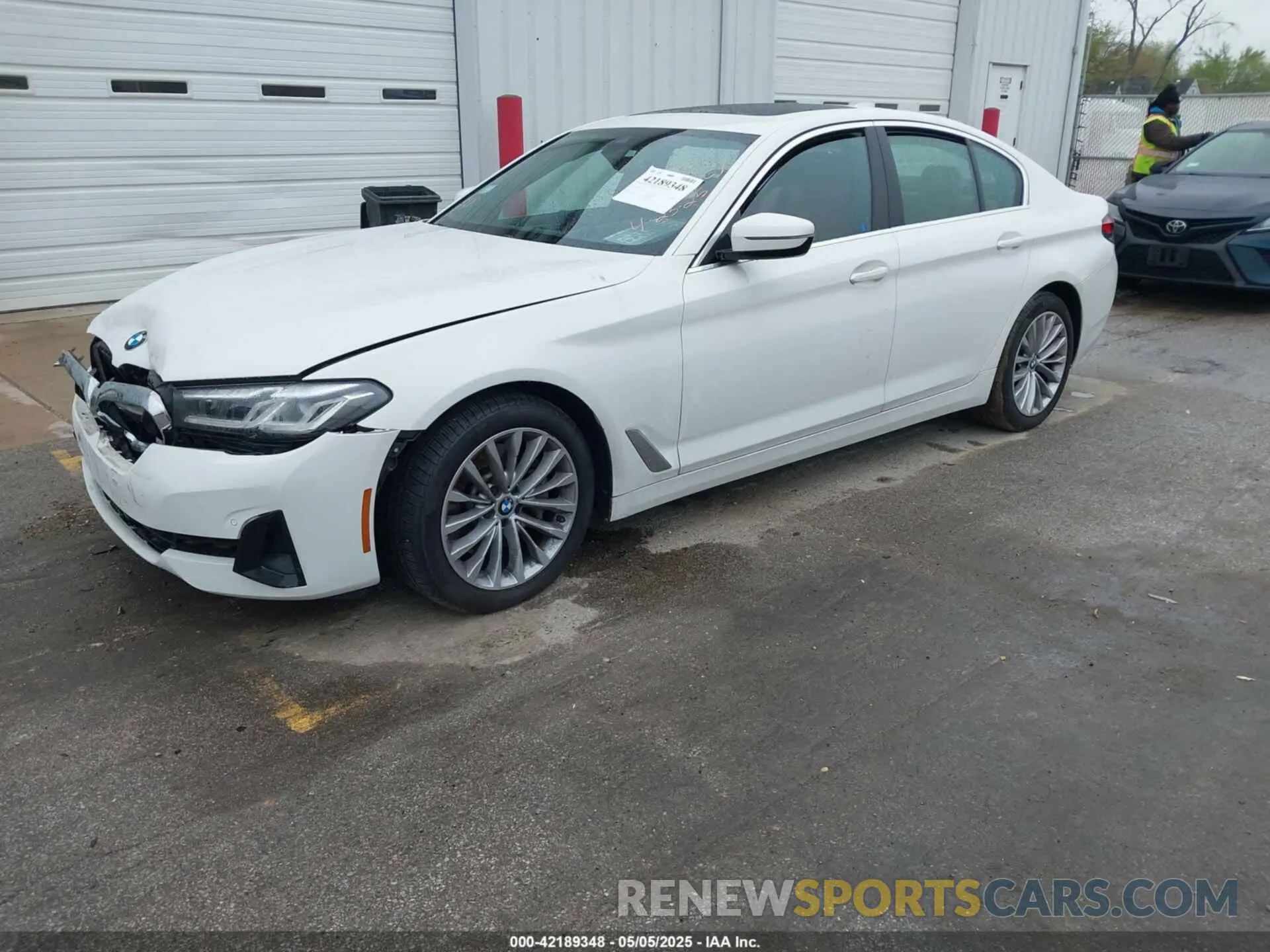 2 Photograph of a damaged car WBA13BJ08MCF06654 BMW 530I 2021