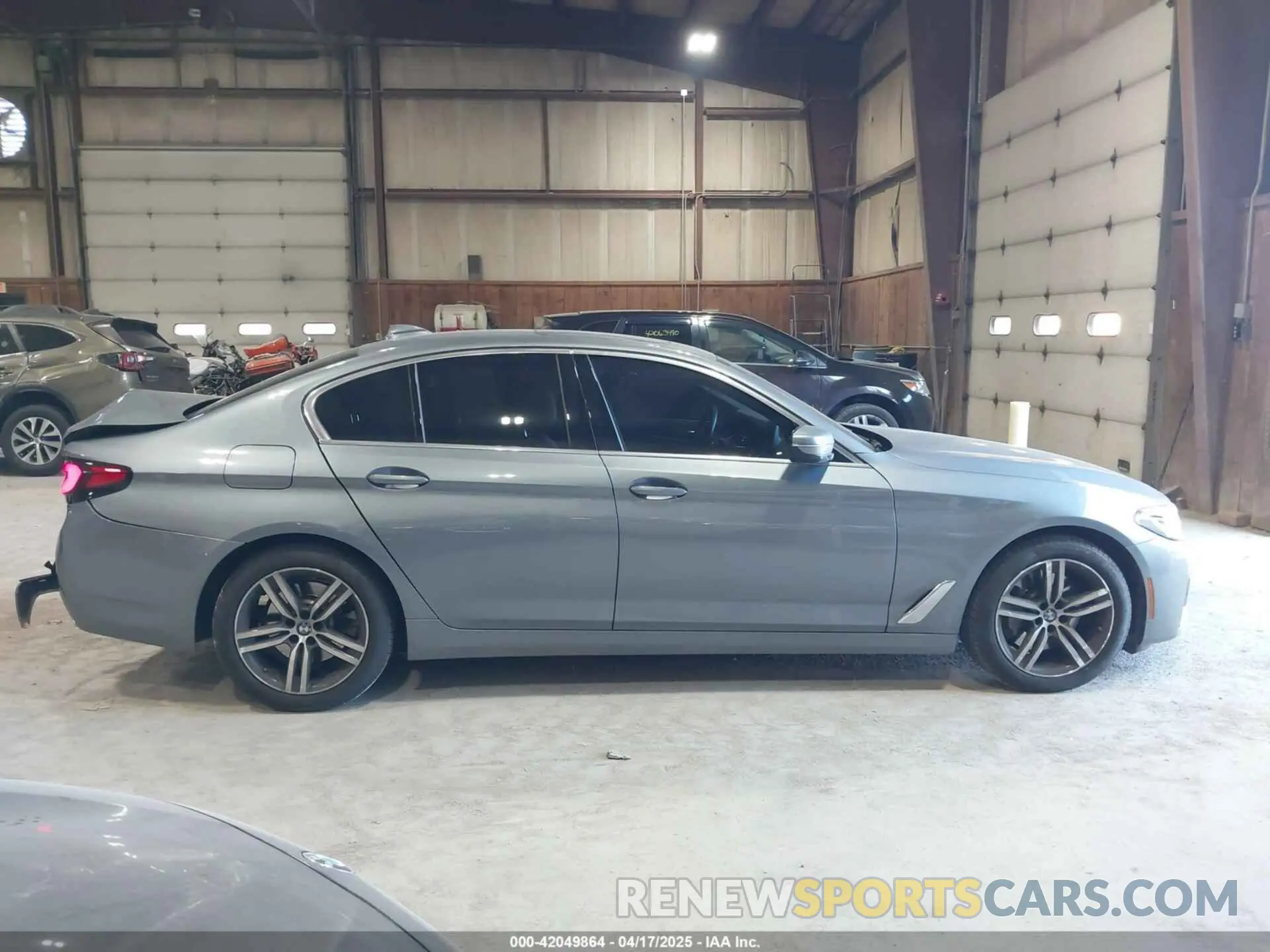 13 Photograph of a damaged car WBA13BJ09MWX01402 BMW 530I 2021