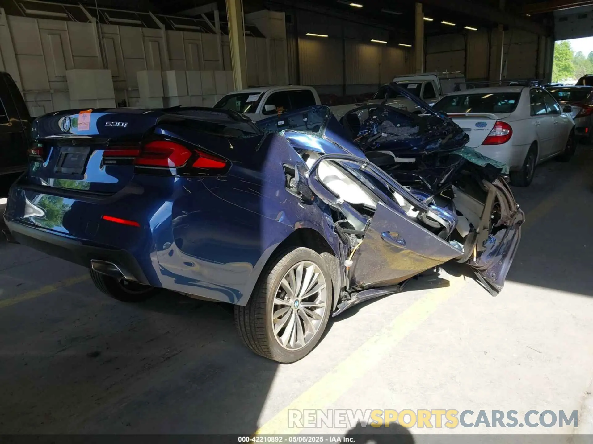 4 Photograph of a damaged car WBA13BJ09MWX30351 BMW 530I 2021