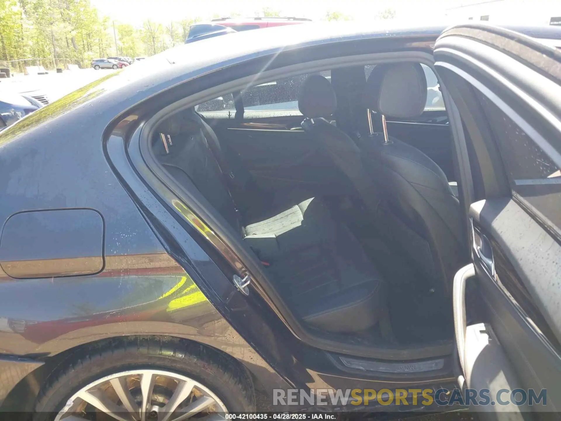 8 Photograph of a damaged car WBA13BJ0XMWX00677 BMW 530I 2021
