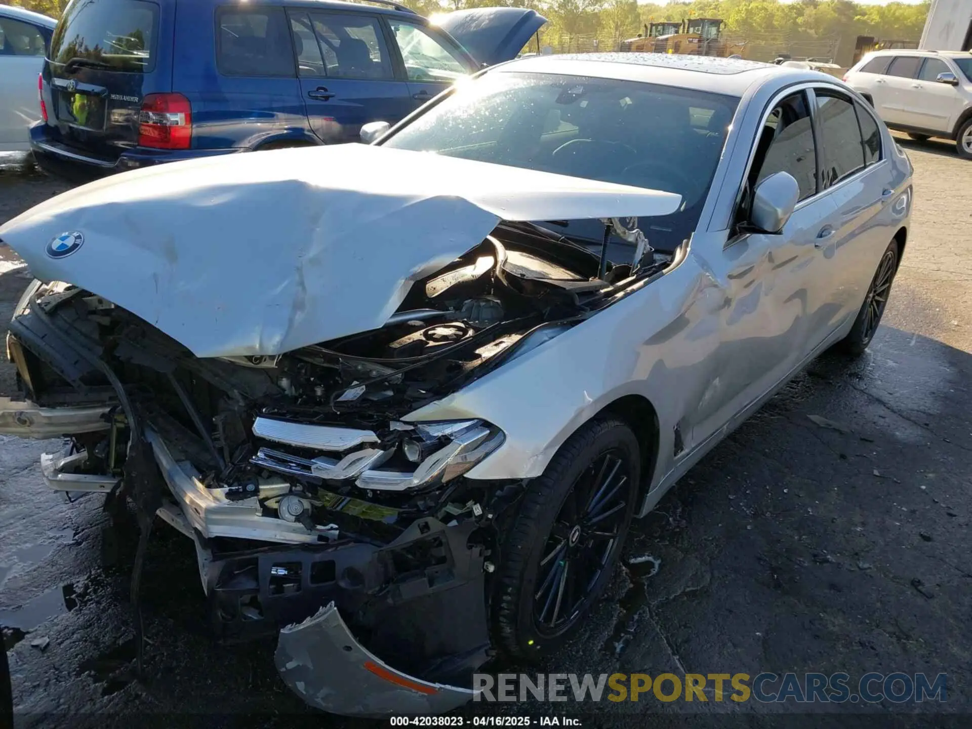 12 Photograph of a damaged car WBA53BH01MWX15298 BMW 530I 2021