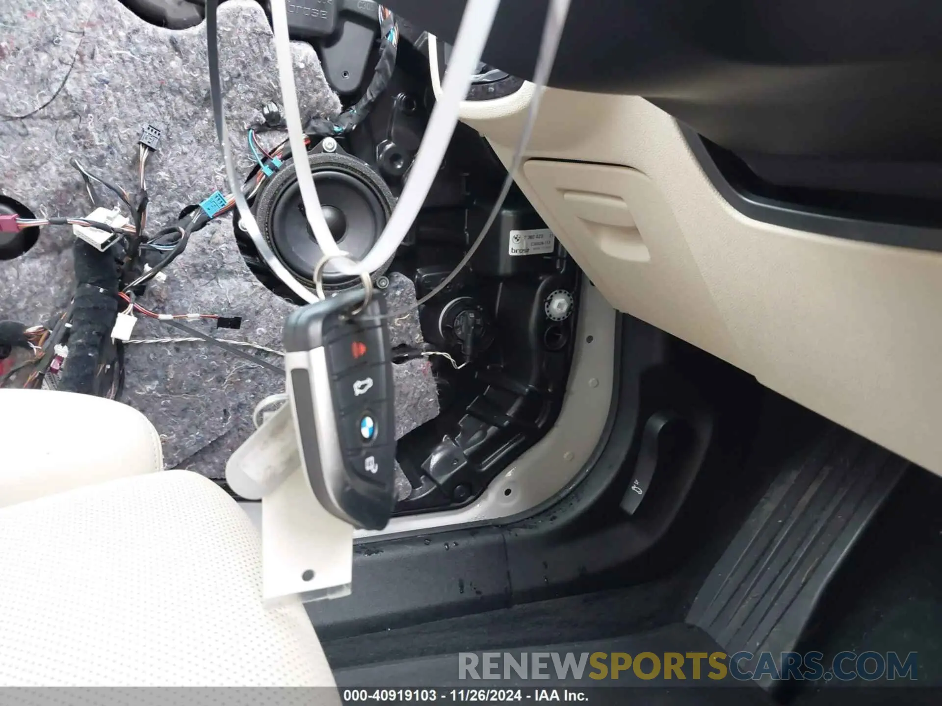 11 Photograph of a damaged car WBA53BH02MCG73261 BMW 530I 2021